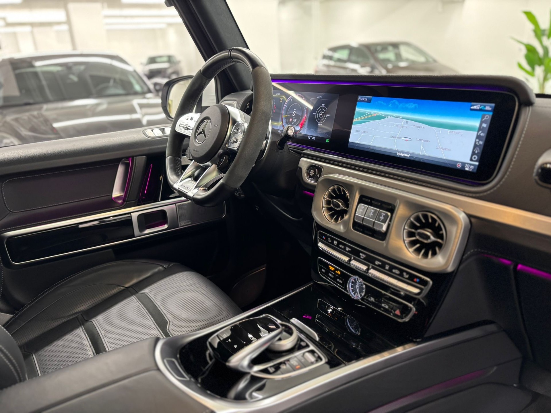 MERCEDES-BENZ G 63 AMG SATIN WHITE MATT-image-18