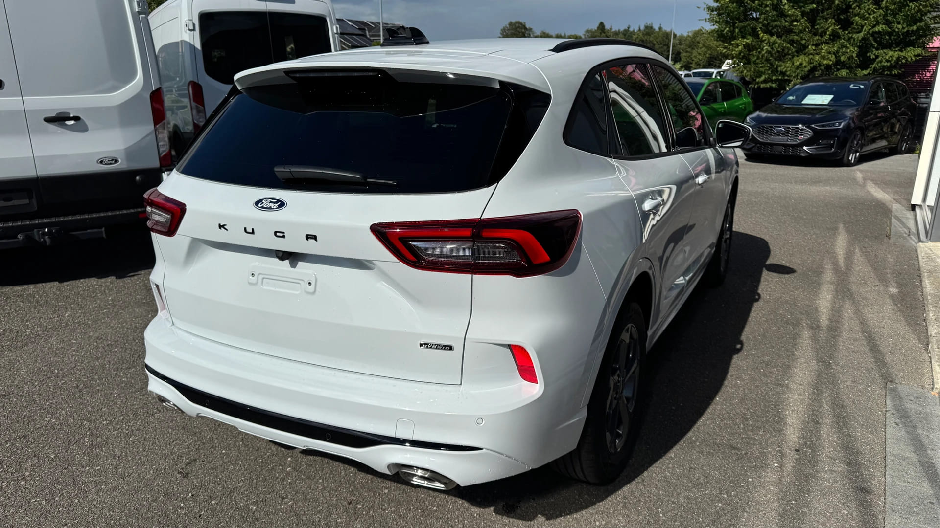 FORD Kuga 2.5 Plug-in Hybrid ST-Lin ST-Line X/PHEV-image-6