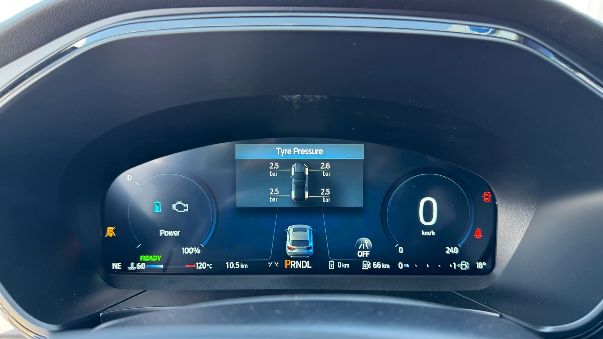 FORD Kuga 2.5 Plug-in Hybrid ST-Lin ST-Line X/PHEV-image-10