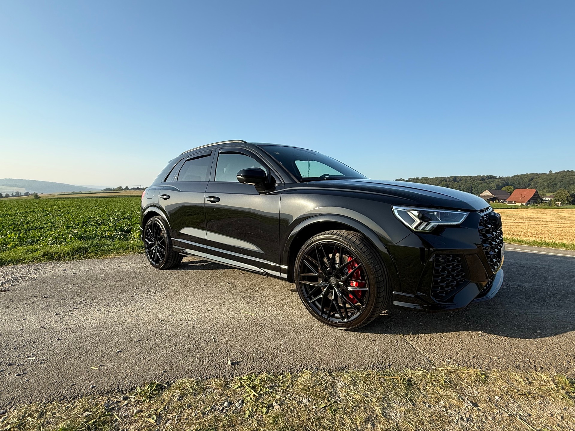 AUDI RS Q3 2.5 TFSI quattro S tronic- Leasing möglich-image-4