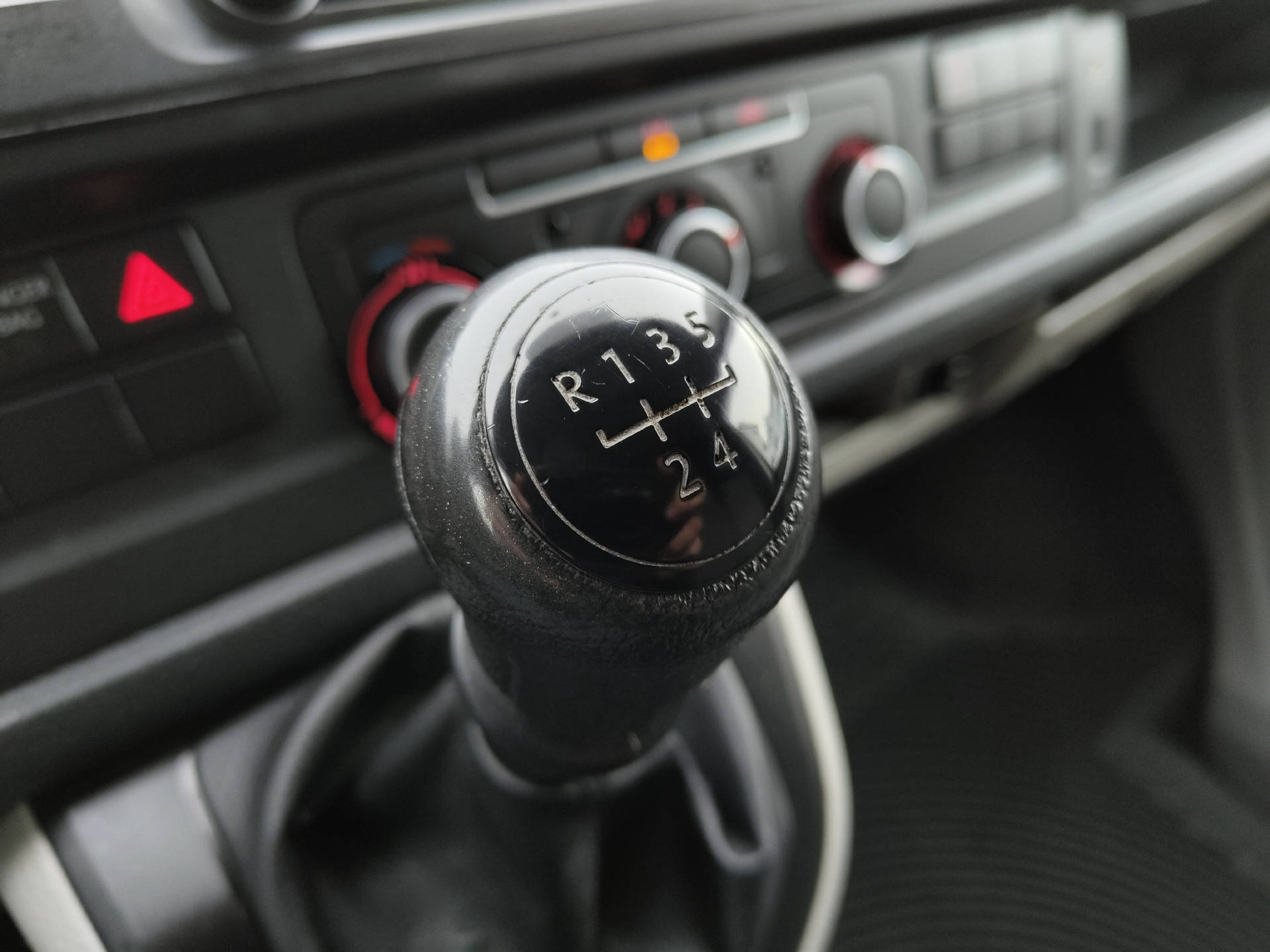 VW T6 Kaw. 3000 2.0 TDI-image-10