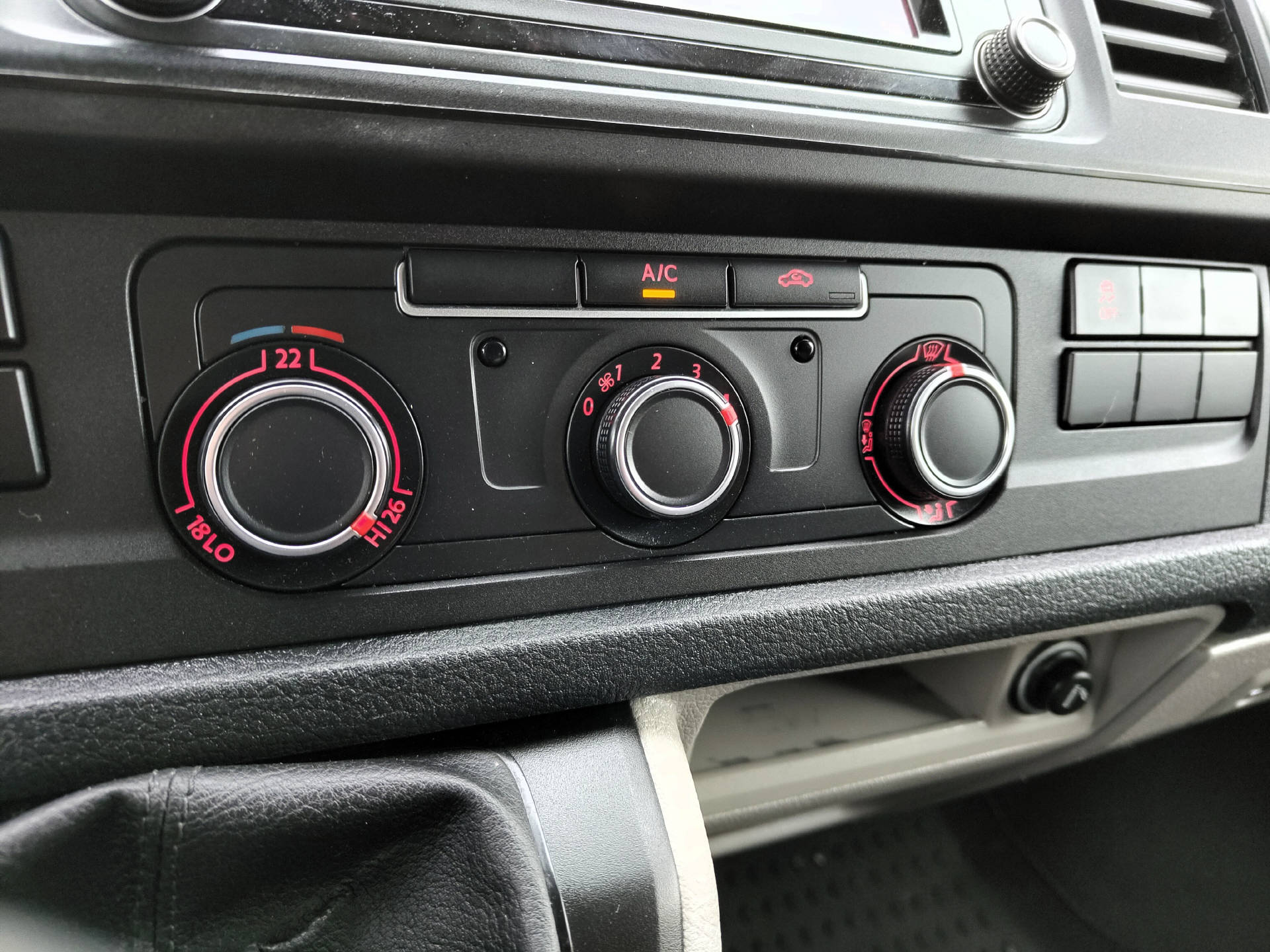 VW T6 Kaw. 3000 2.0 TDI-image-11