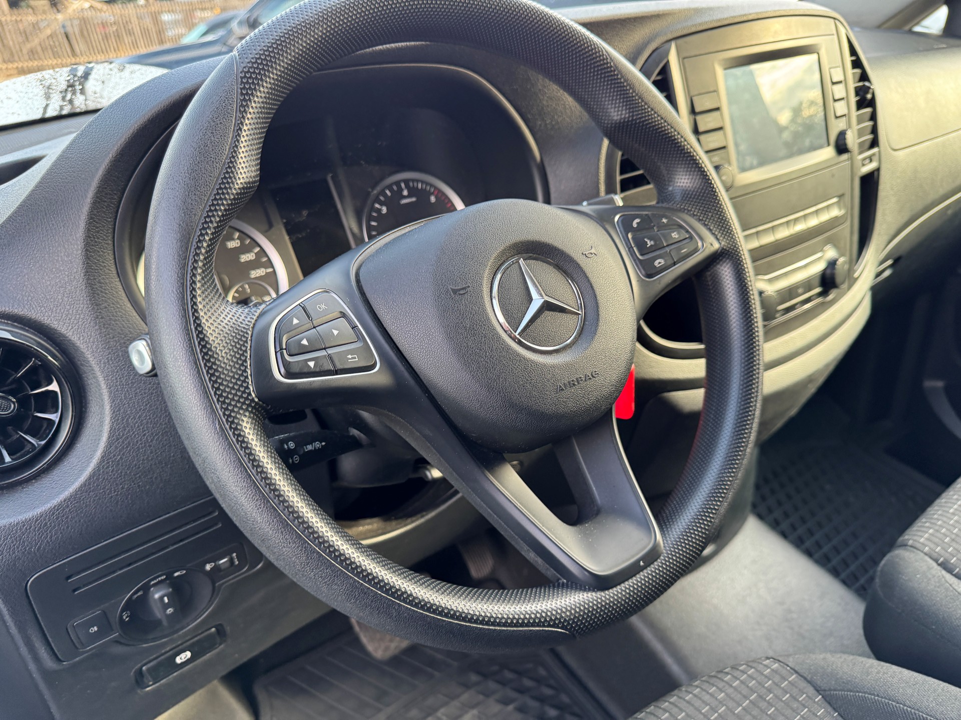 MERCEDES-BENZ Vito 116 CDI Extralang Pro Tourer 9G-Tronic-image-6
