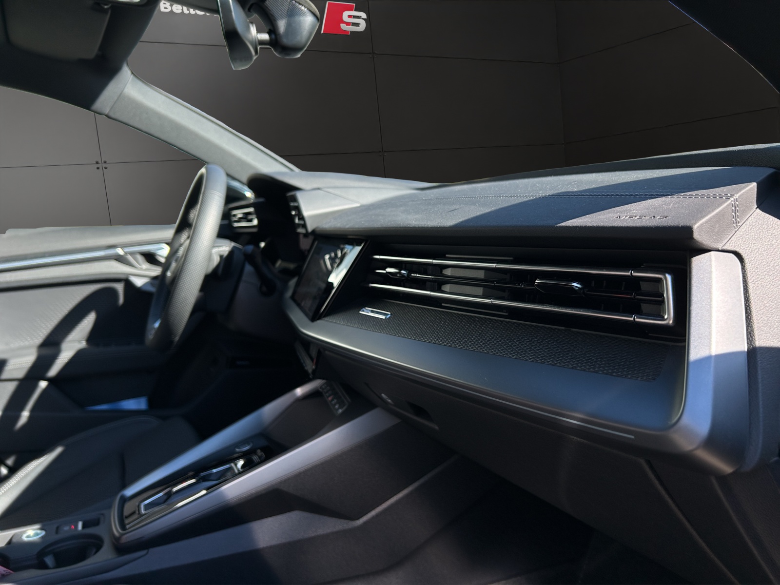 AUDI A3 Sportback 35 TFSI S line Attraction S-tronic-image-21