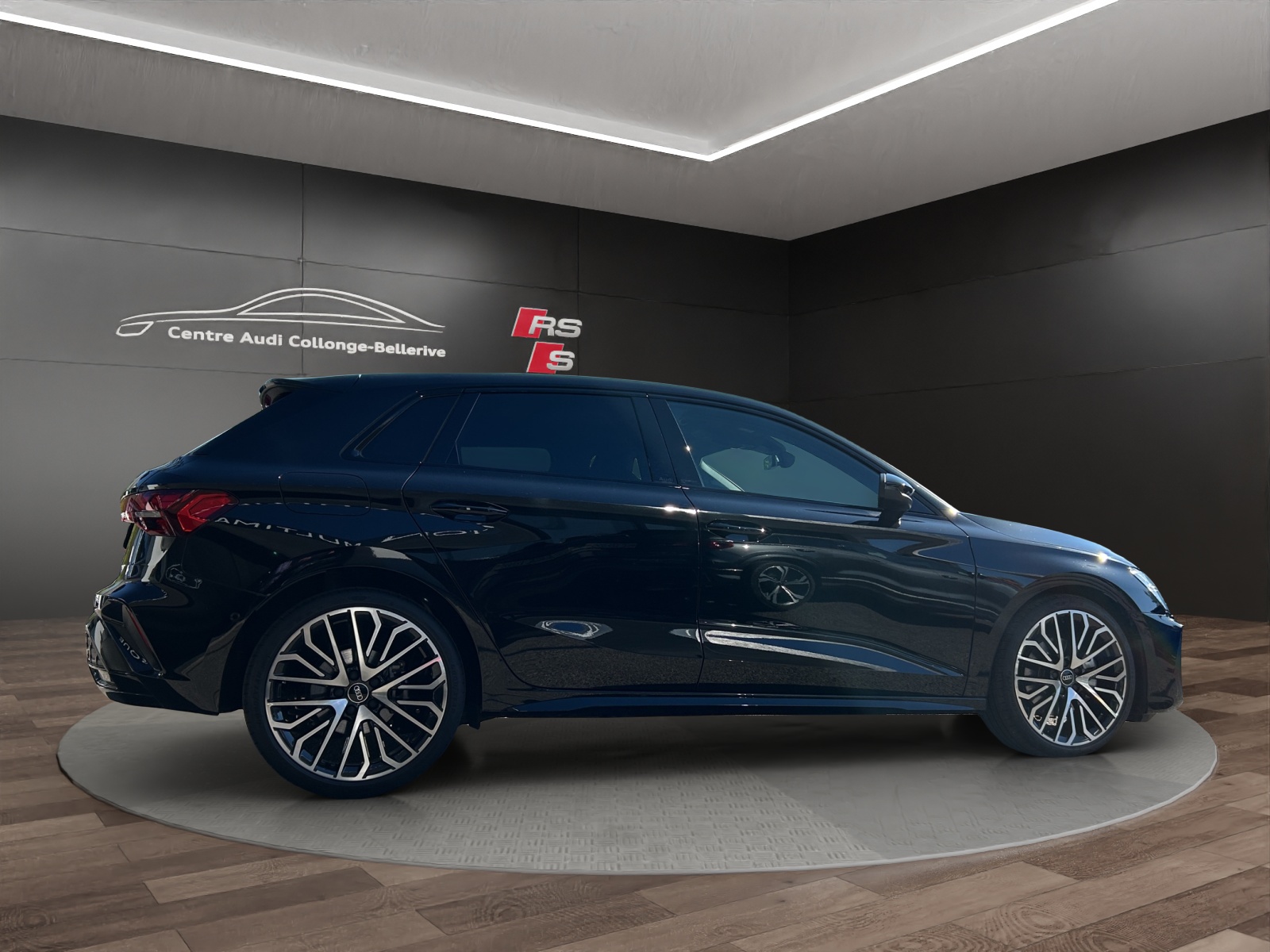AUDI A3 Sportback 35 TFSI S line Attraction S-tronic-image-6