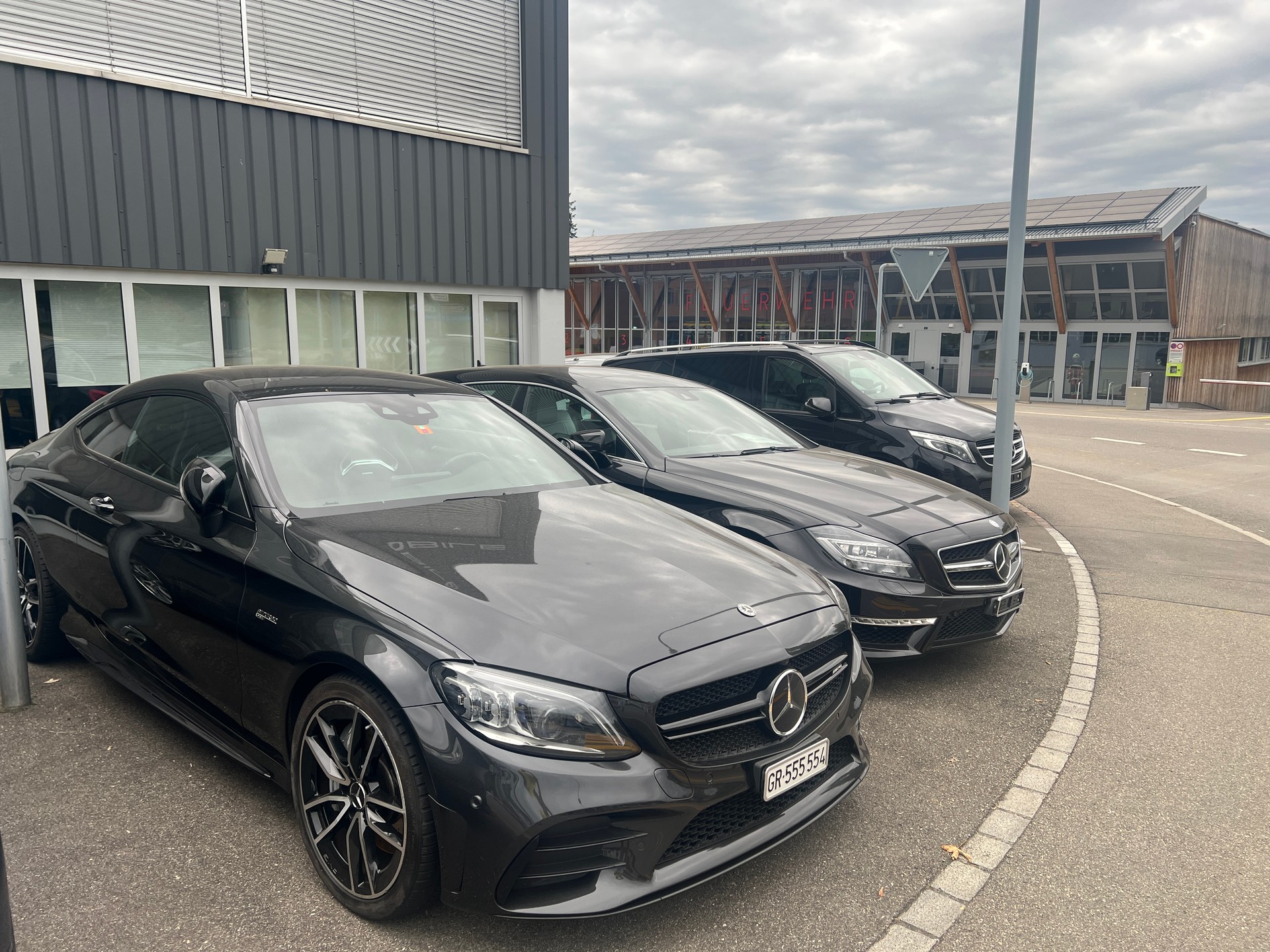 MERCEDES-BENZ C 43 AMG spez. Auspuffanlage / Performance seats / 4Matic 9G-tronic-image-1