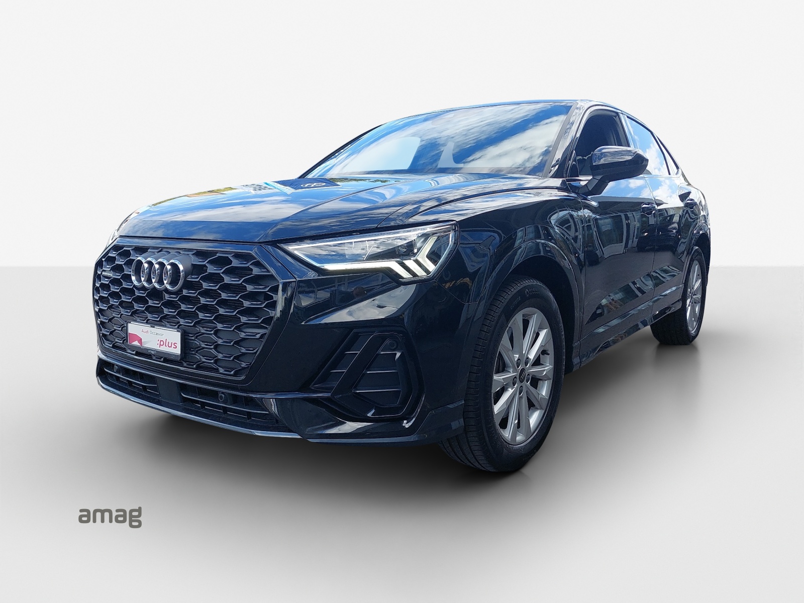 AUDI Q3 Sportback 40 TFSI S line quattro-image-0