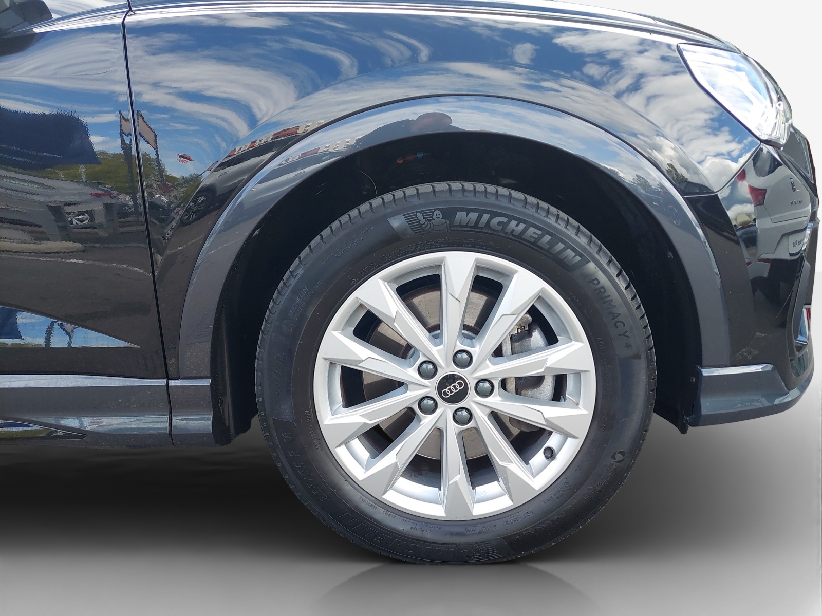 AUDI Q3 Sportback 40 TFSI S line quattro-image-13