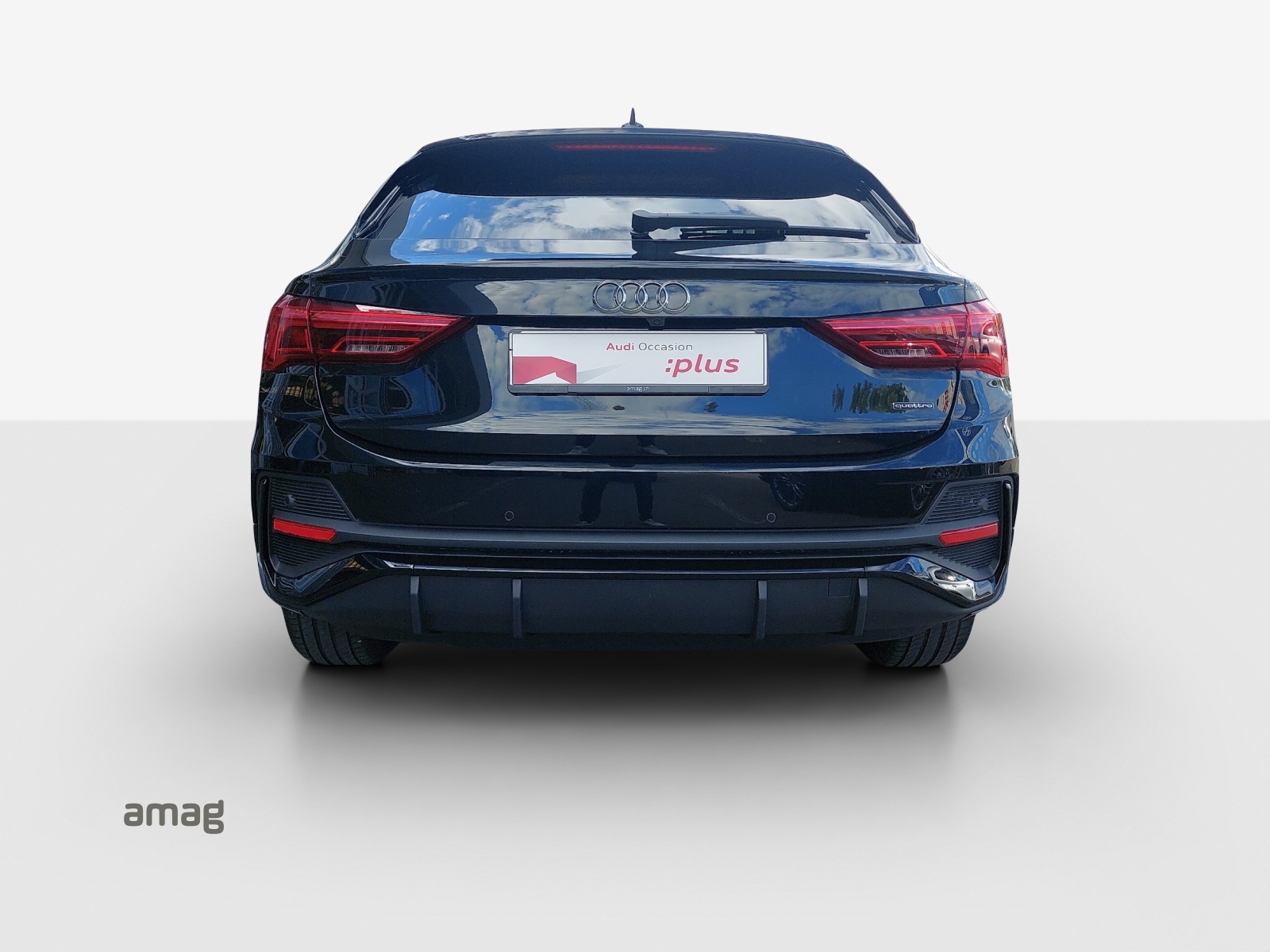 AUDI Q3 Sportback 40 TFSI S line quattro-image-3