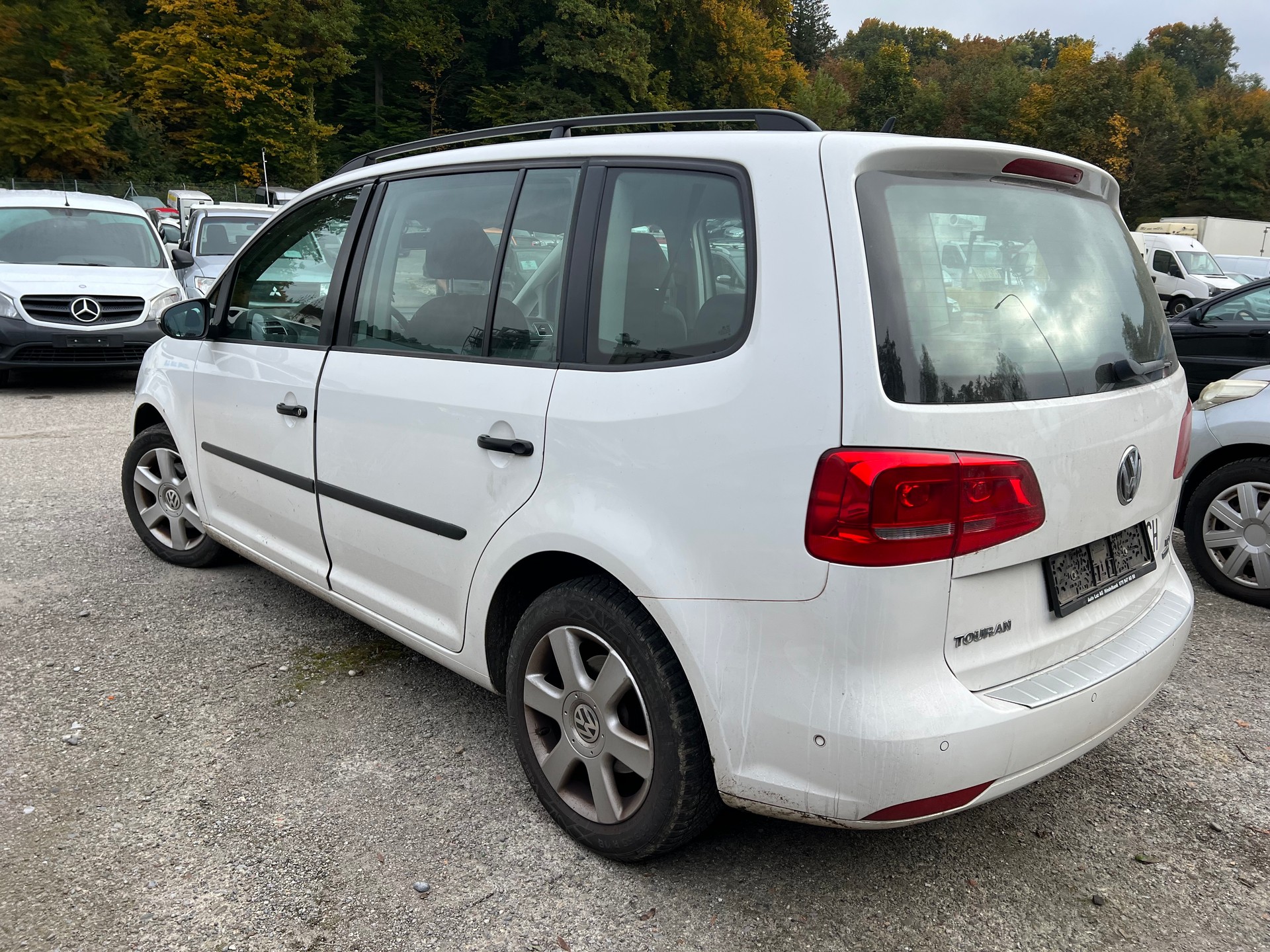 VW Touran 1.6 TDI BlueMotion Technology Design DSG-image-3