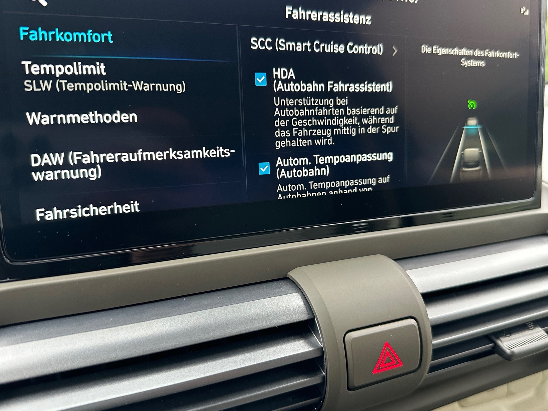 HYUNDAI Inster 49kWh Amplia-image-11