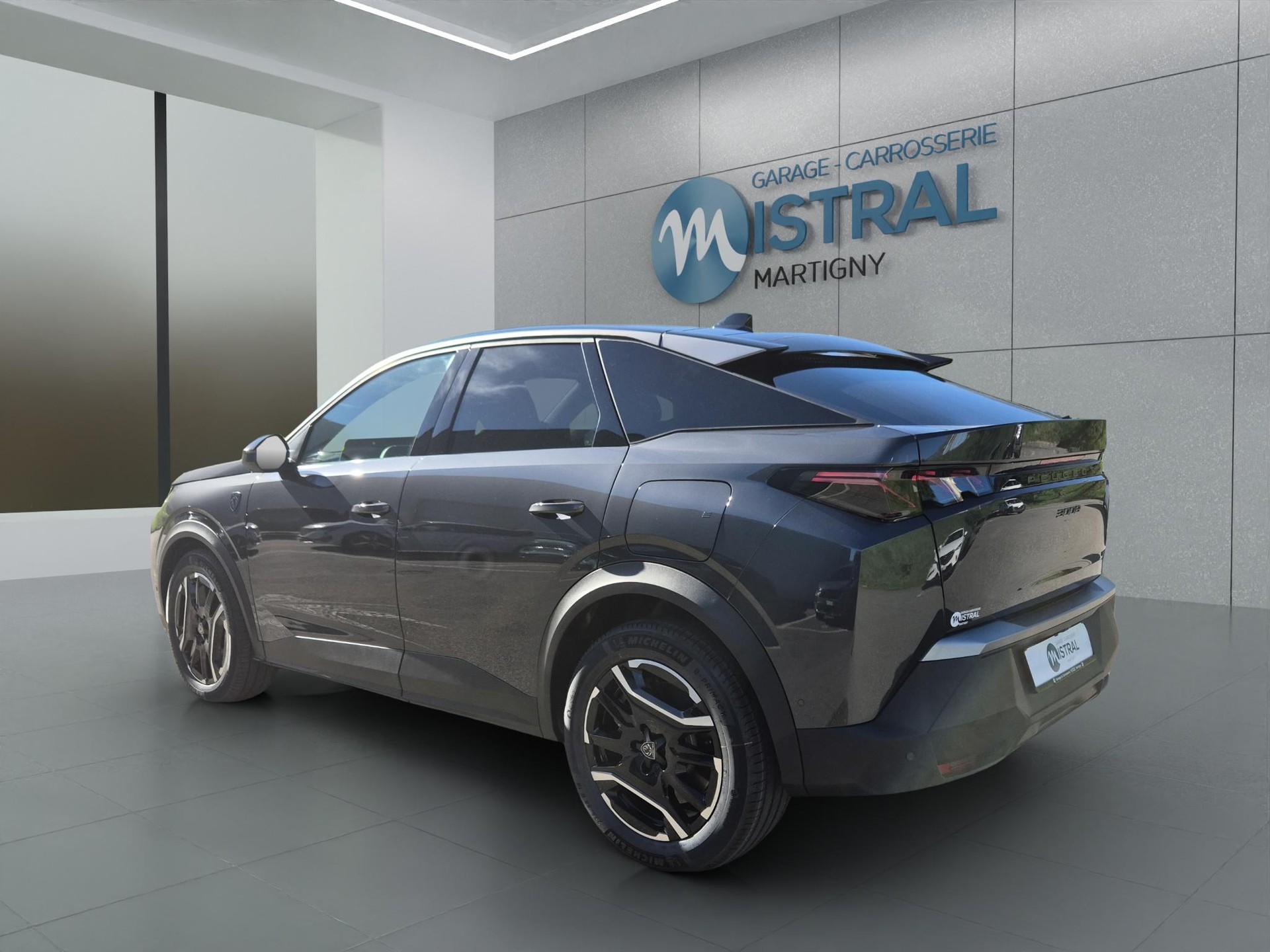 PEUGEOT 3008 1.6 Plug-in Hybrid GT-image-2