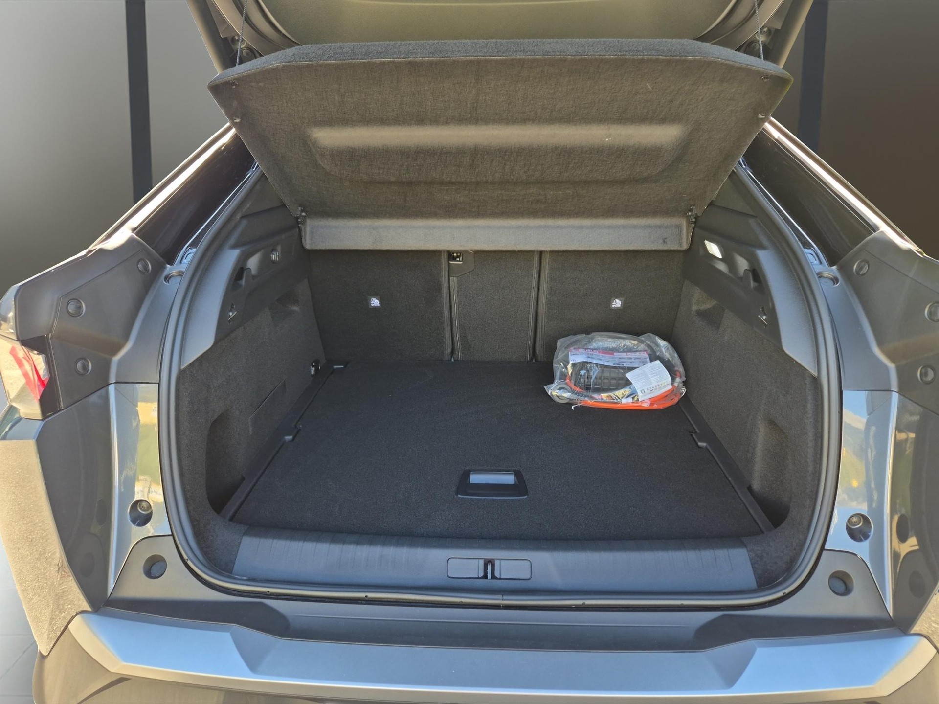 PEUGEOT 3008 1.6 Plug-in Hybrid GT-image-17