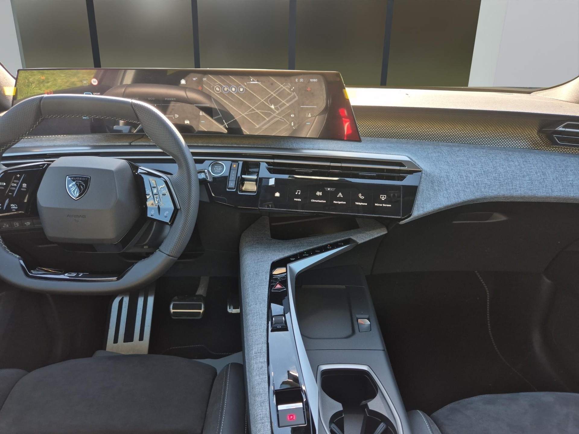PEUGEOT 3008 1.6 Plug-in Hybrid GT-image-14