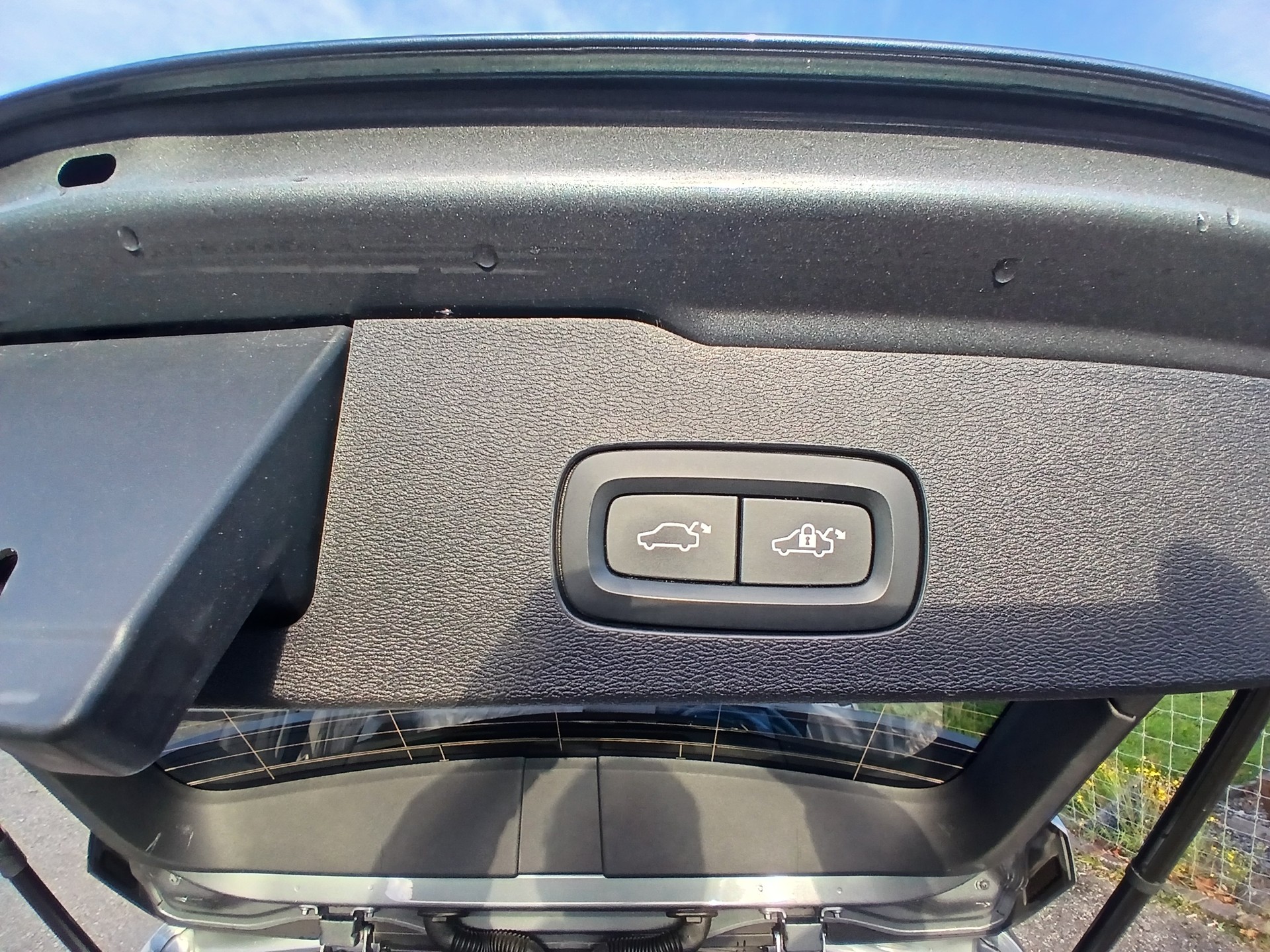 VOLVO V60 T6 eAWD Twin Engine Inscription Geartronic-image-14