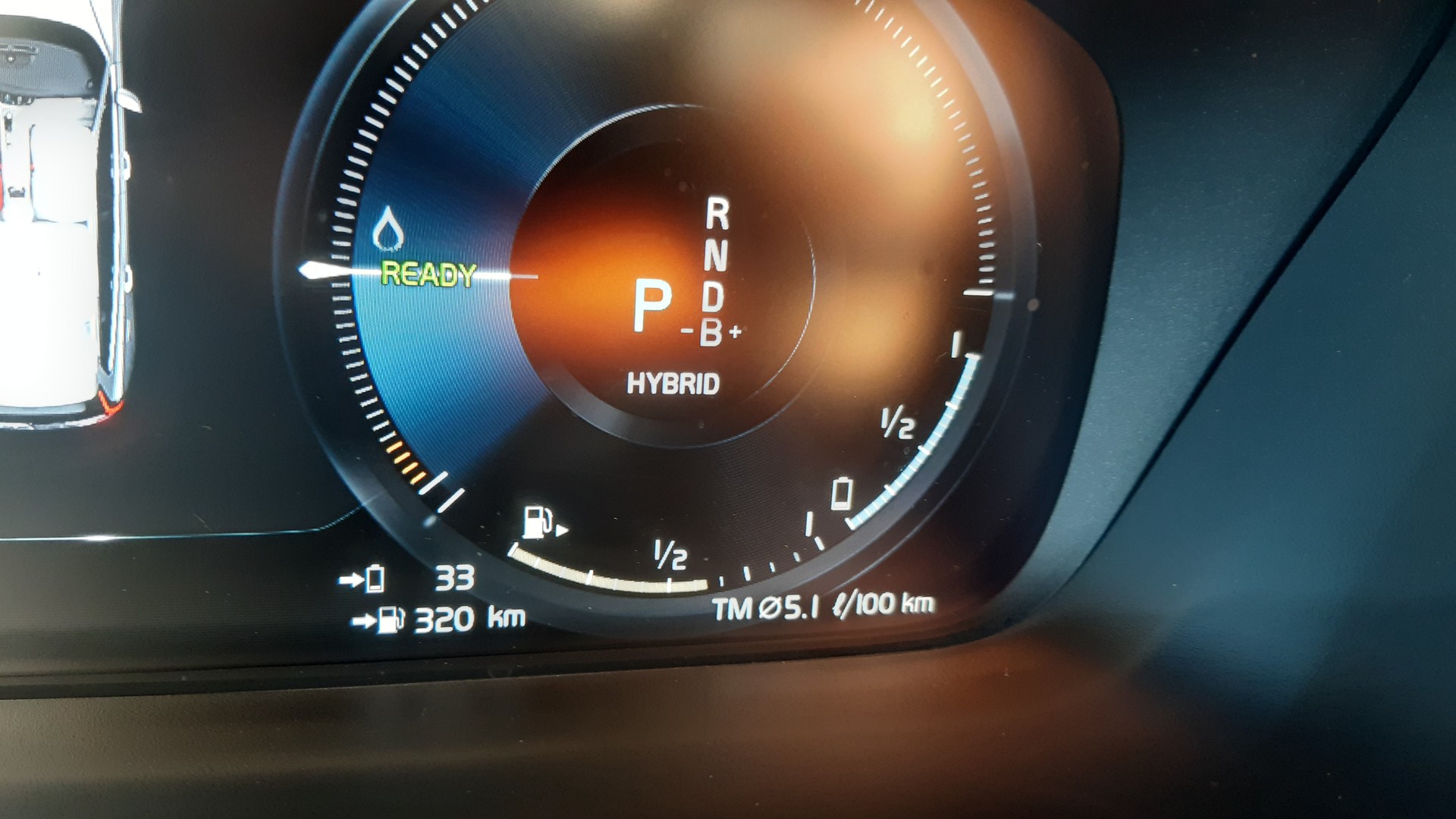 VOLVO V60 T6 eAWD Twin Engine Inscription Geartronic-image-8