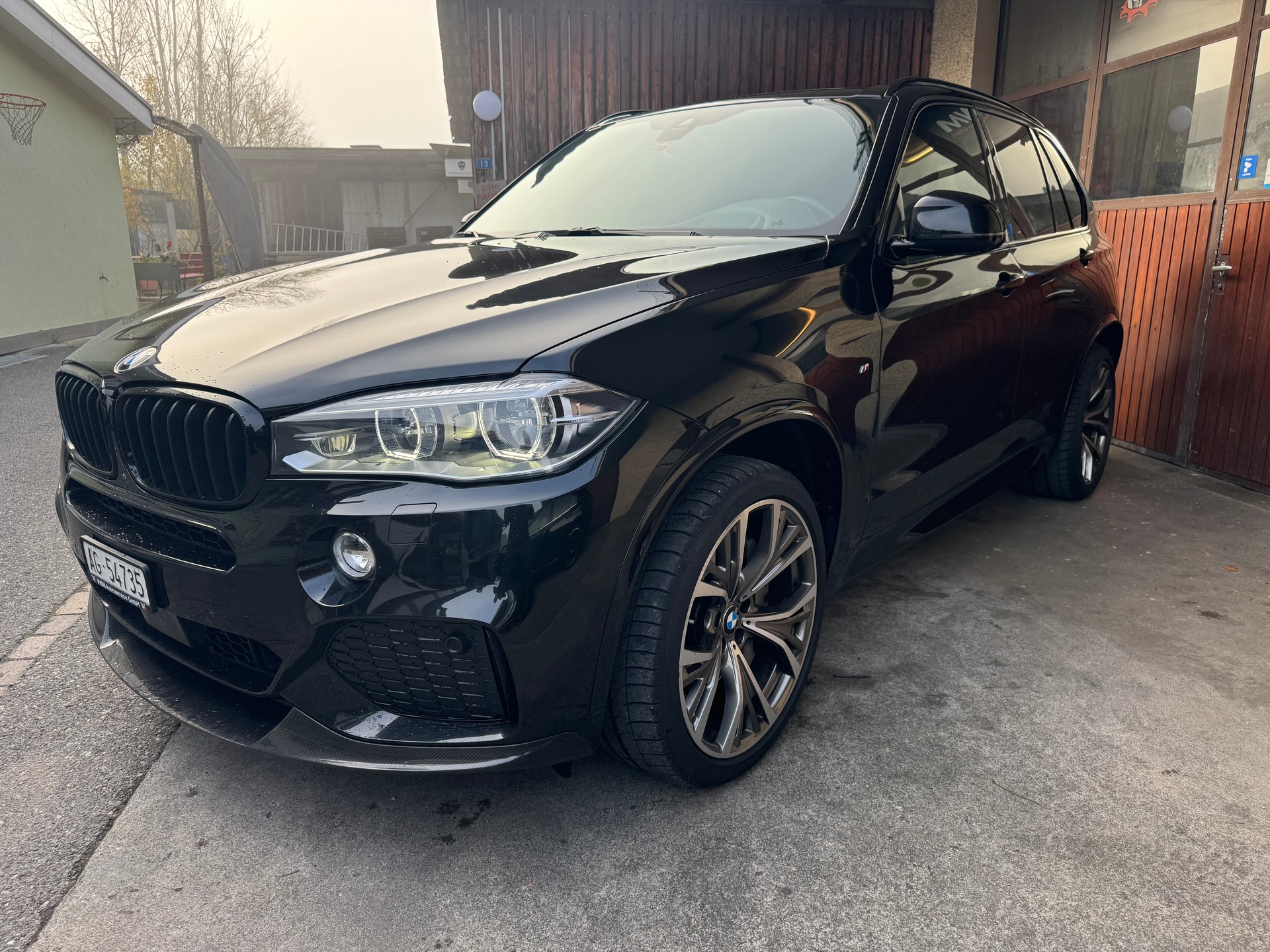 BMW X5 xDrive 50i Steptronic-image-1