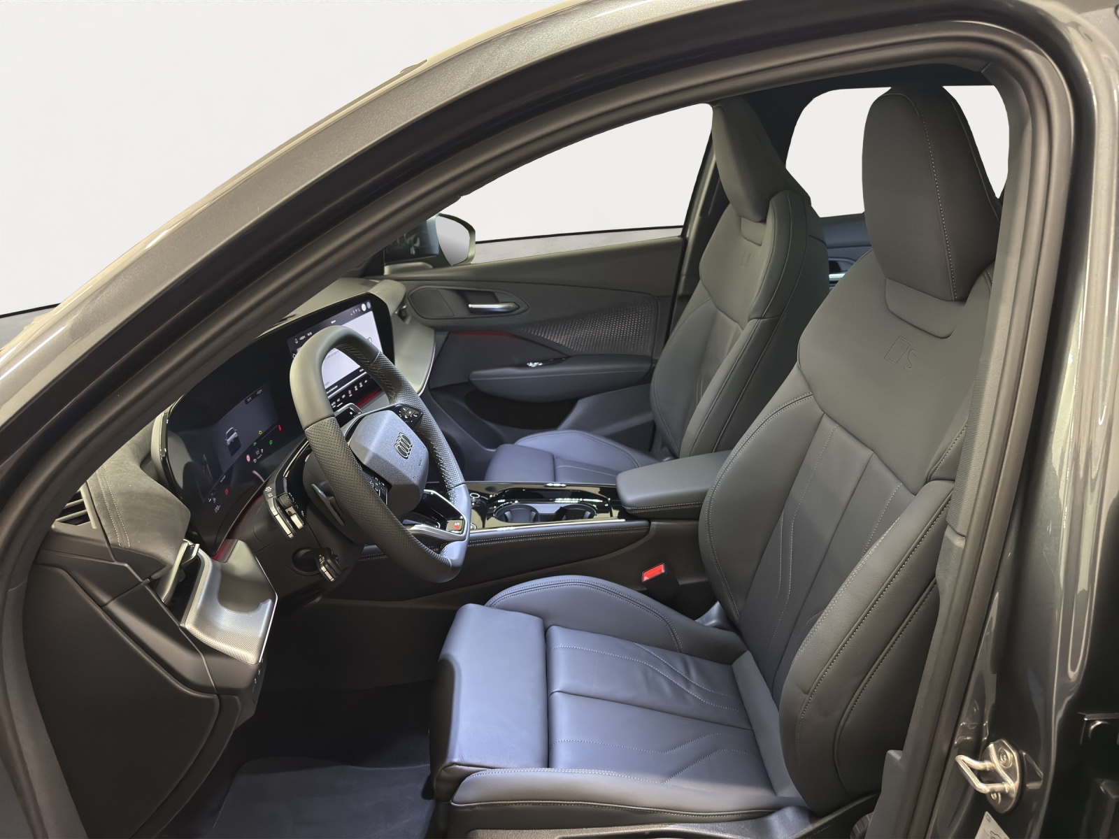 AUDI Q3 SUV TFSI quattro 195 kW 265PS-image-4
