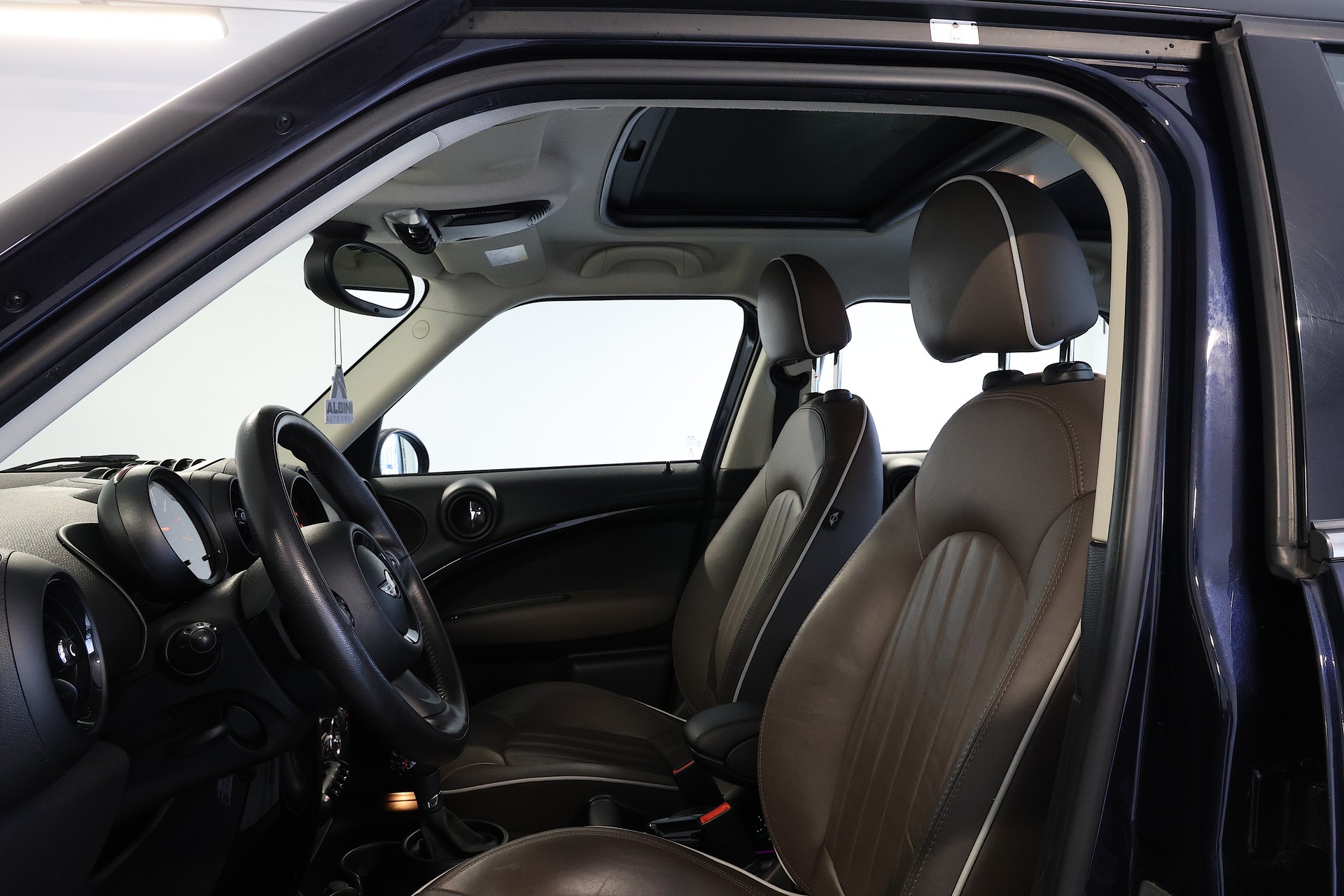 MINI Countryman Cooper S FWD Steptronic-image-6