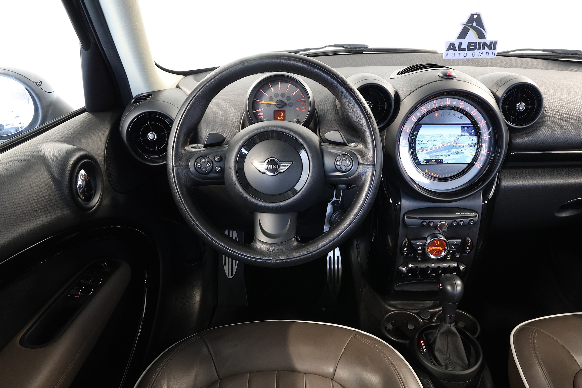 MINI Countryman Cooper S FWD Steptronic-image-9