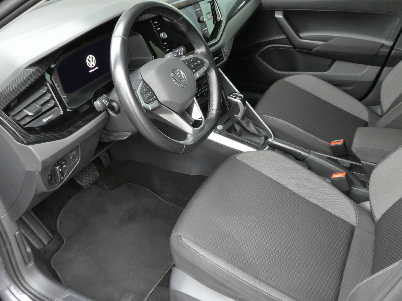 VW Taigo 1.0 TSI Life DSG-image-8