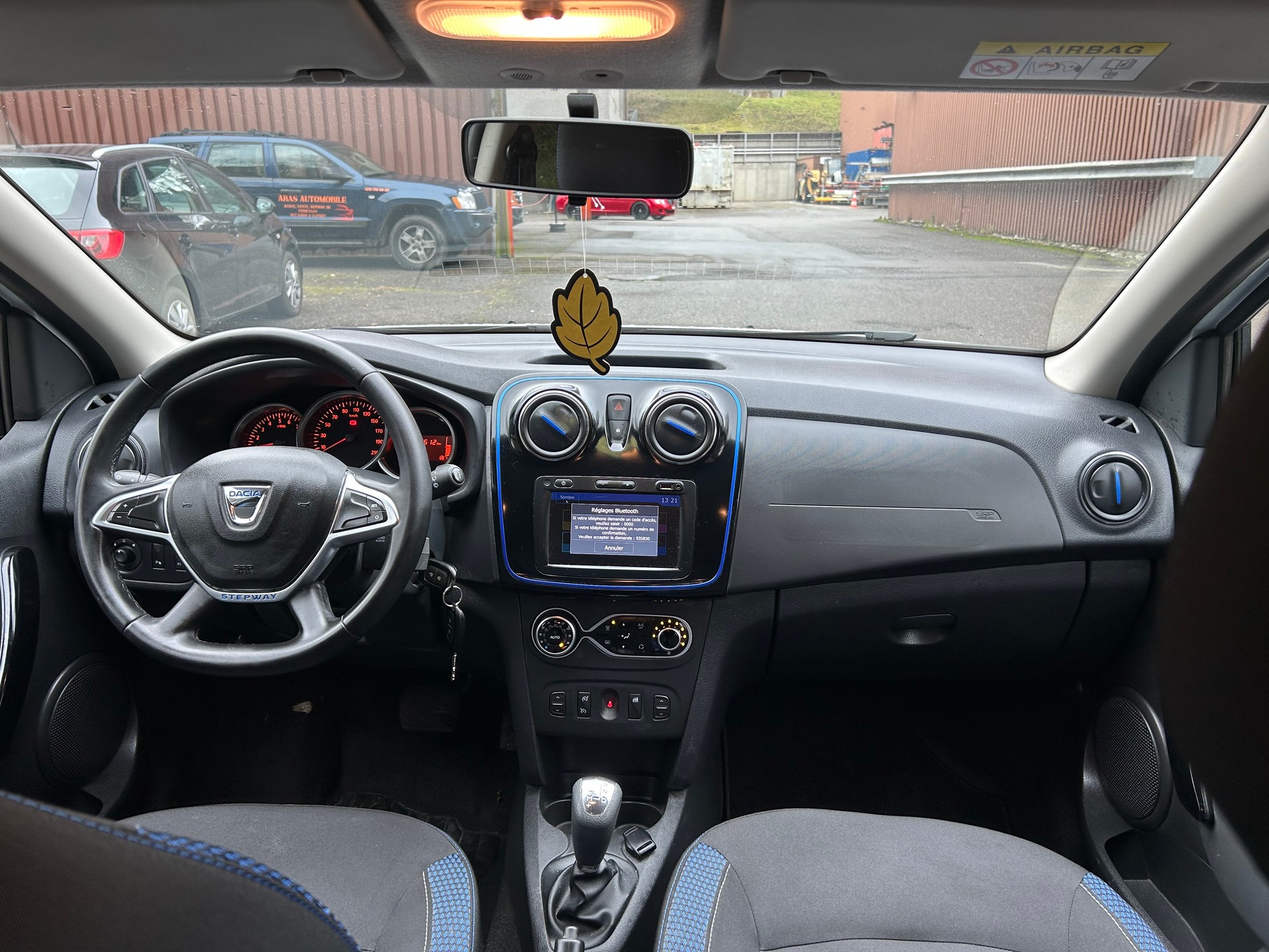 DACIA Logan MCV TCe 90 Stepway Easy-R-image-8