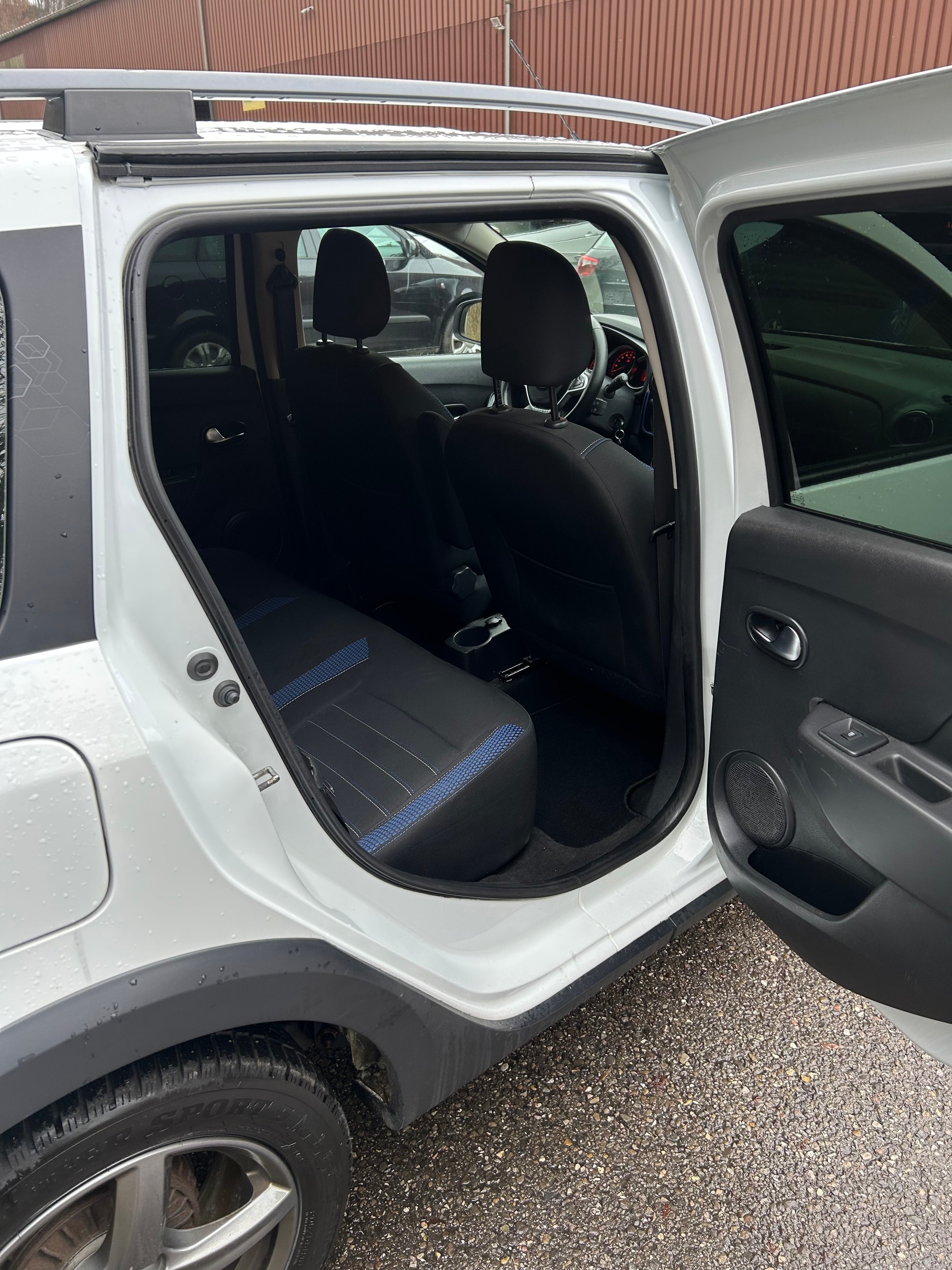DACIA Logan MCV TCe 90 Stepway Easy-R-image-6