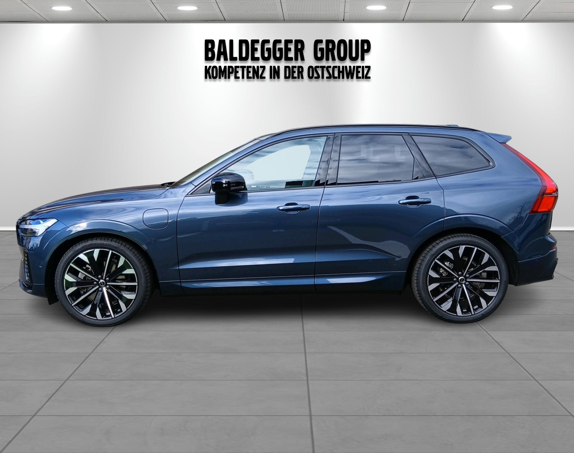 VOLVO XC60 2.0 T8 TE Ultra Dark eAWD-image-8