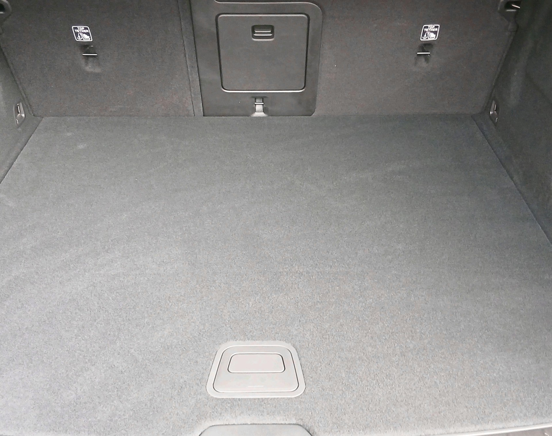VOLVO XC60 2.0 T8 TE Ultra Dark eAWD-image-6