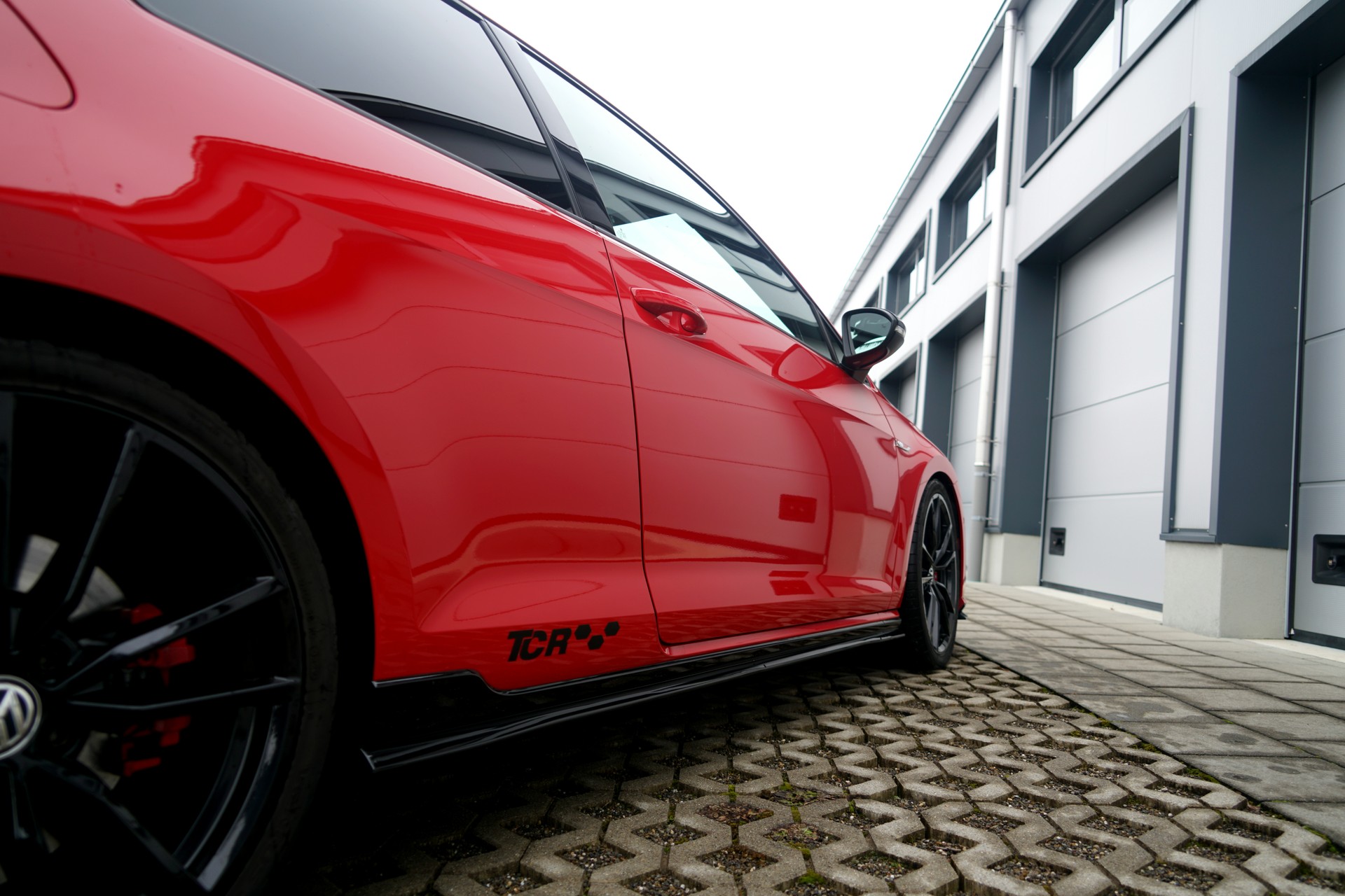 VW Golf 2.0 TSI GTI TCR DSG (CH)-image-11