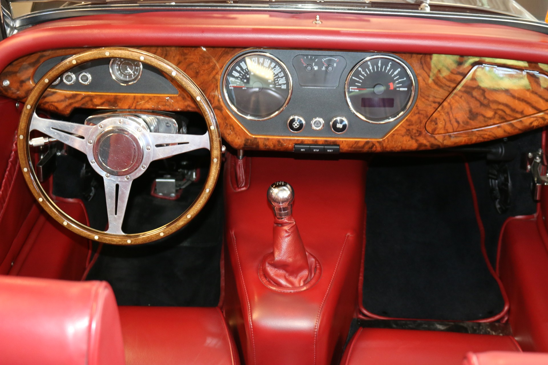 MORGAN Roadster 3.7 V6 Swiss Pack-image-4
