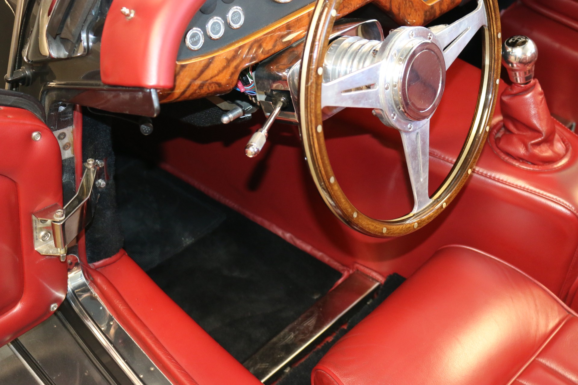 MORGAN Roadster 3.7 V6 Swiss Pack-image-5