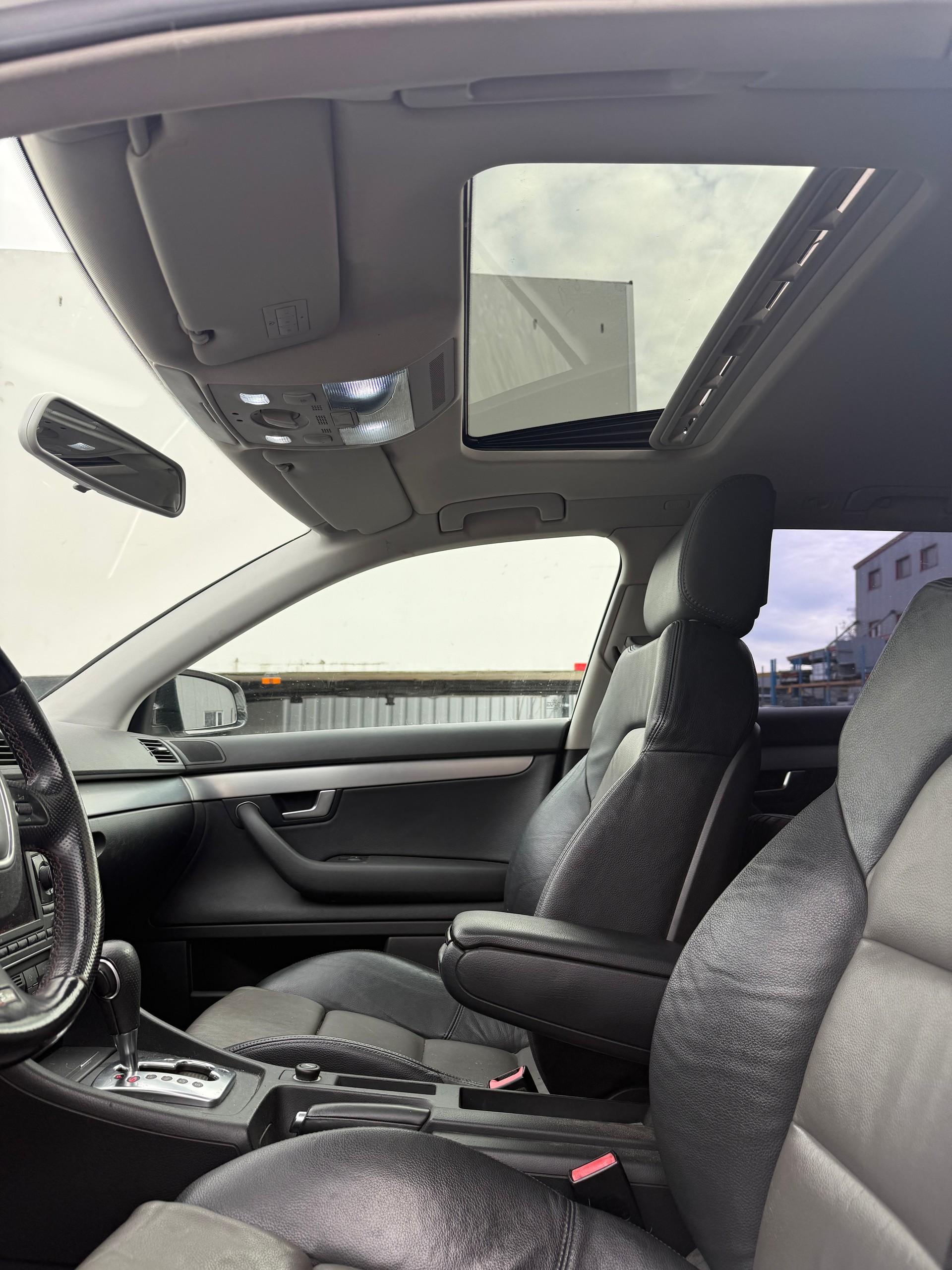 AUDI A4 Avant 3.0 V6 TDI quattro-image-6