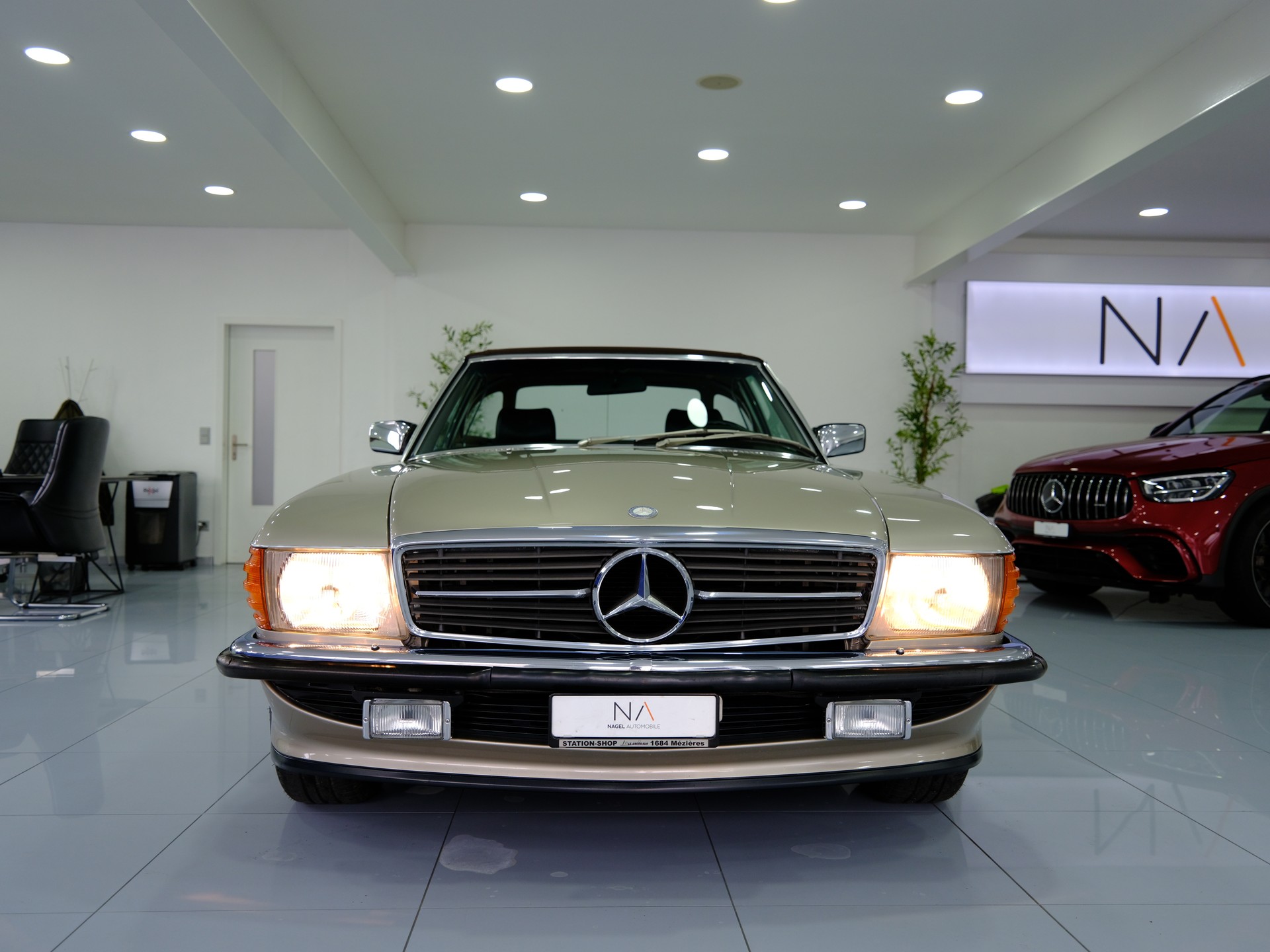 MERCEDES-BENZ 300 SL Automatic-showroom-element-2