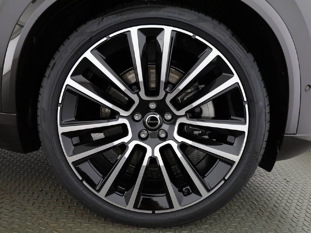VOLVO XC90 2.0 T8 TE XCLUSIVE Ultra Dark eAWD-image-5