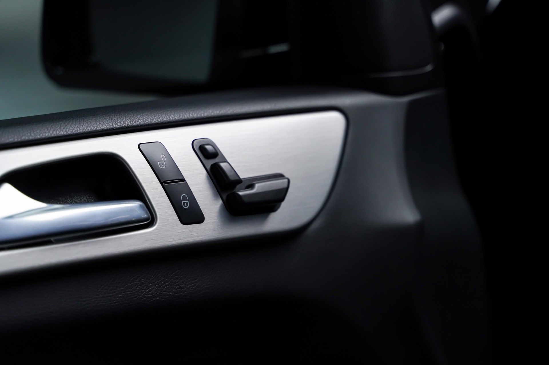 MERCEDES-BENZ ML 350 BlueTEC Executive AMG Line 4Matic 7G-Tronic-image-9