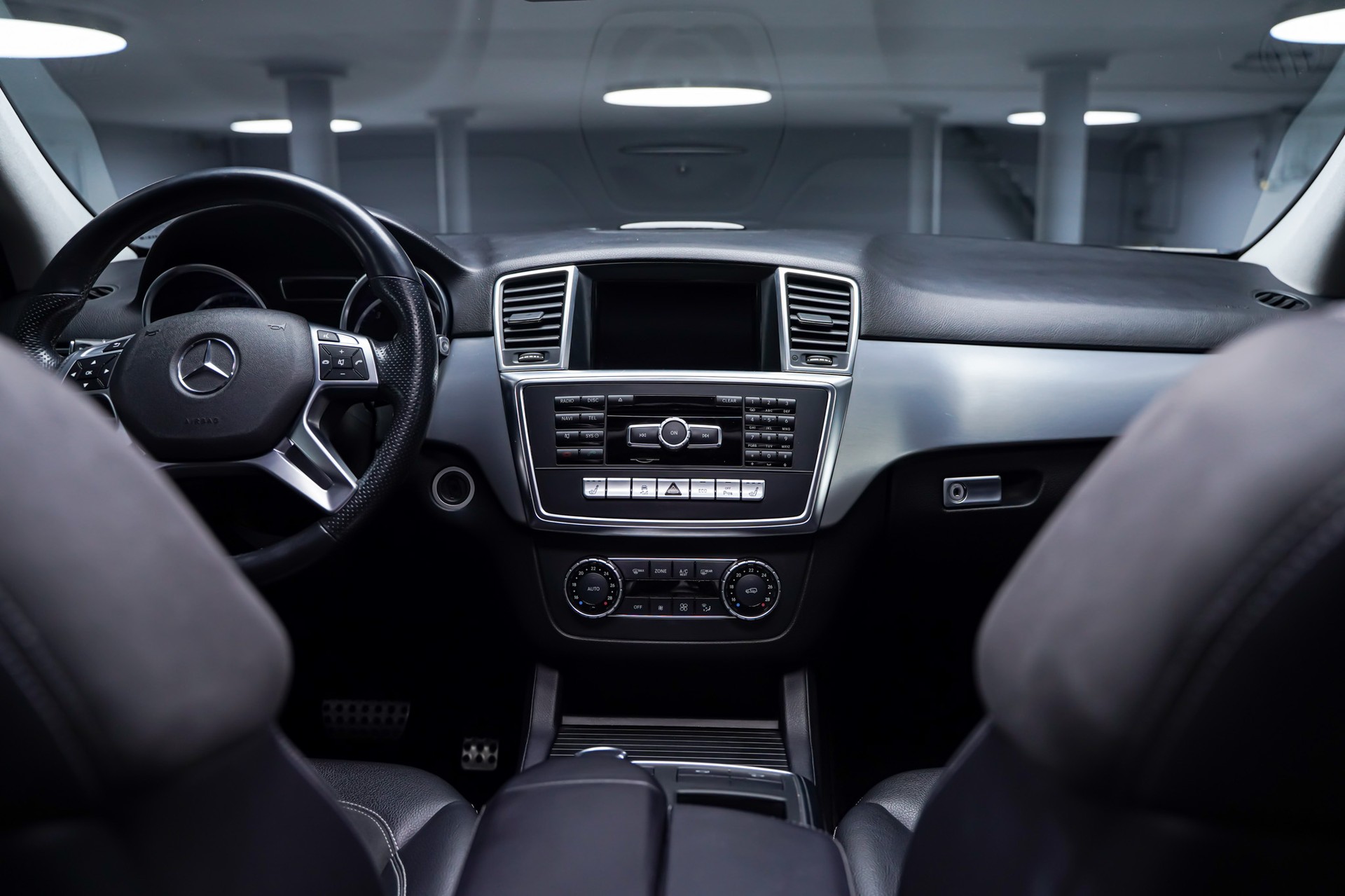 MERCEDES-BENZ ML 350 BlueTEC Executive AMG Line 4Matic 7G-Tronic-image-20