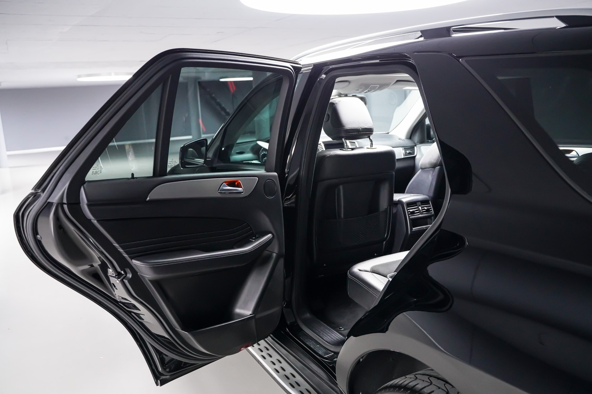 MERCEDES-BENZ ML 350 BlueTEC Executive AMG Line 4Matic 7G-Tronic-image-13