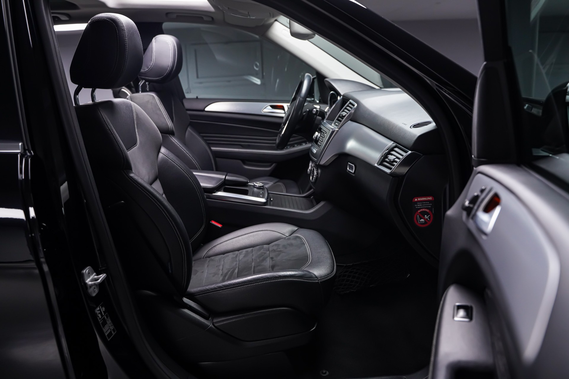 MERCEDES-BENZ ML 350 BlueTEC Executive AMG Line 4Matic 7G-Tronic-image-17