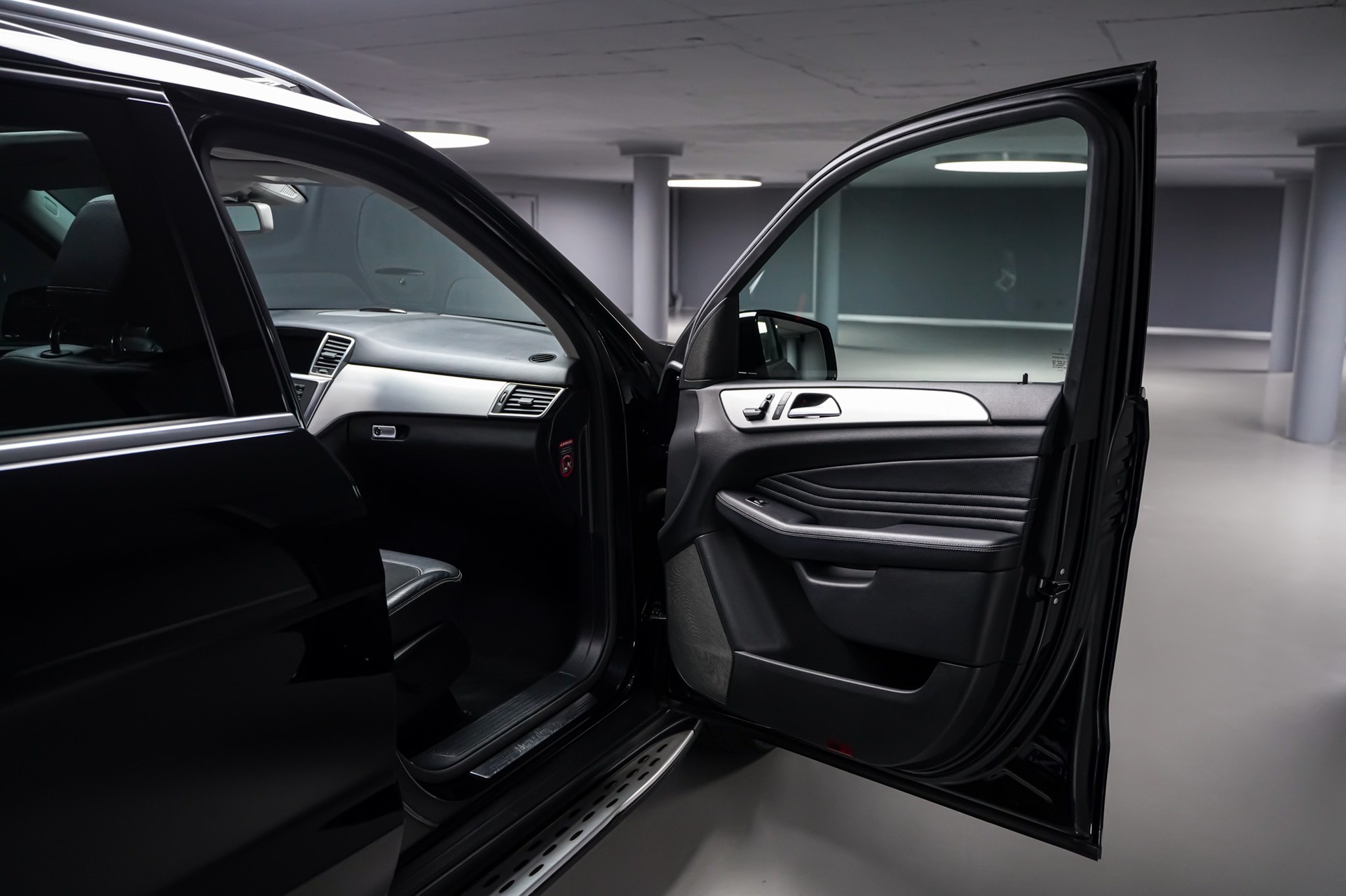 MERCEDES-BENZ ML 350 BlueTEC Executive AMG Line 4Matic 7G-Tronic-image-16