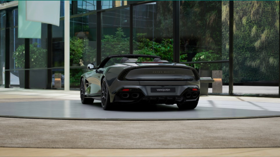 ASTON MARTIN V12 Vanquish Volante-image-5