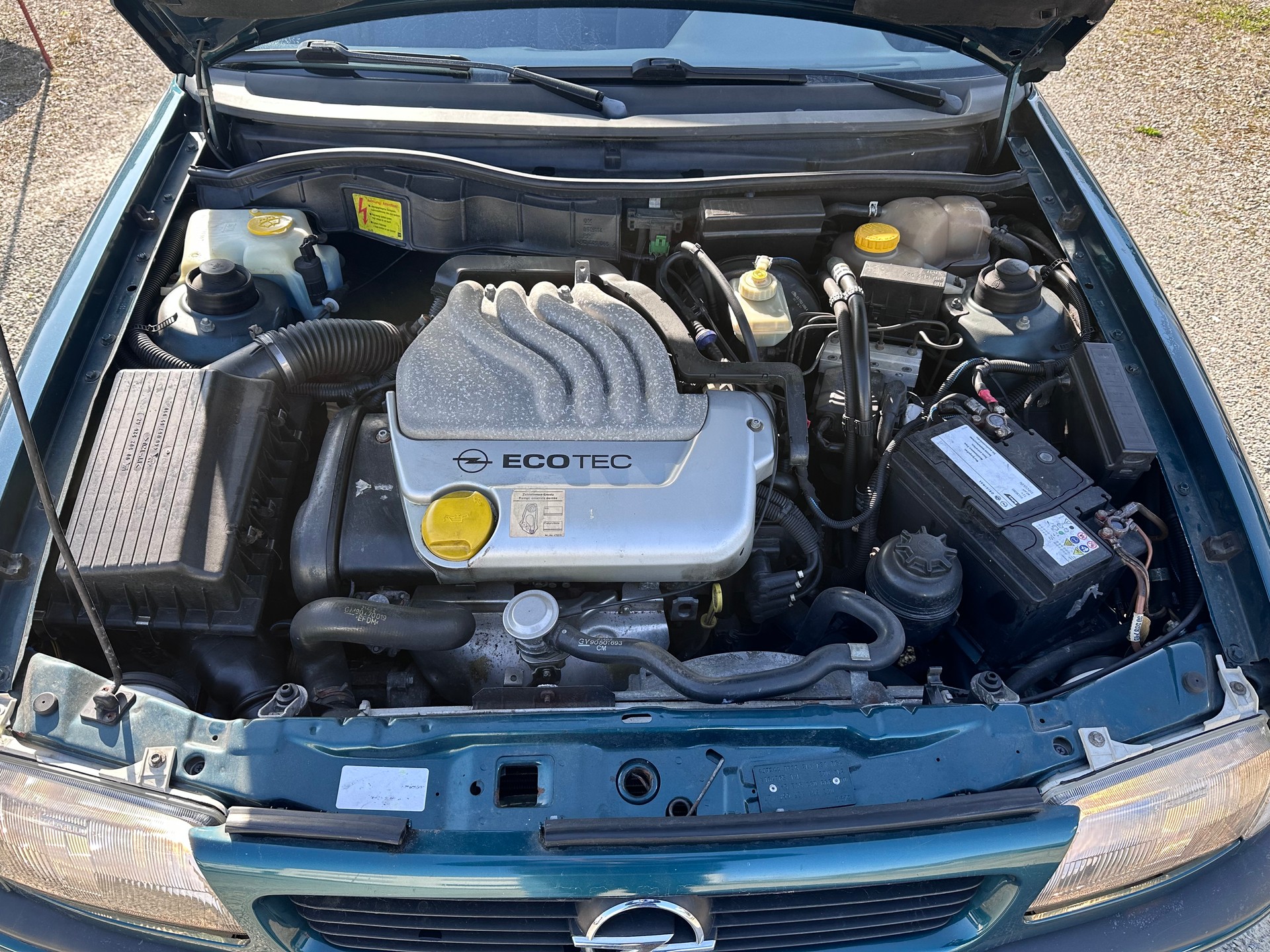 OPEL Astra Caravan 1.6i 16V Celebration-image-11