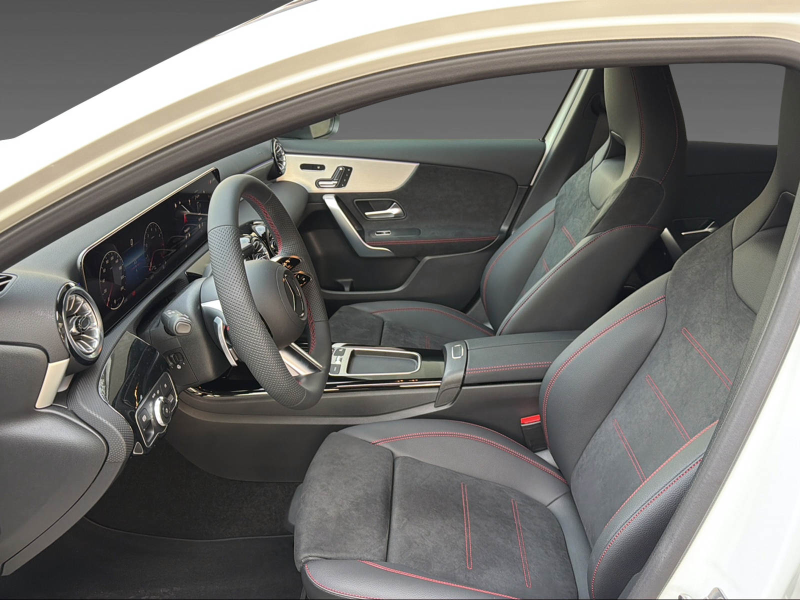MERCEDES-BENZ A 250 4Matic-image-13