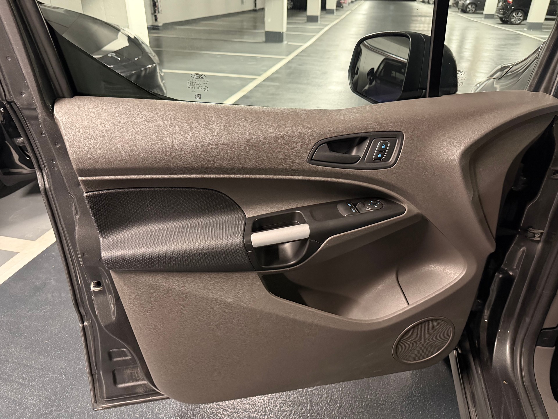 FORD Transit Connect Van T210 1.5 Eco Blue Trend A-image-6