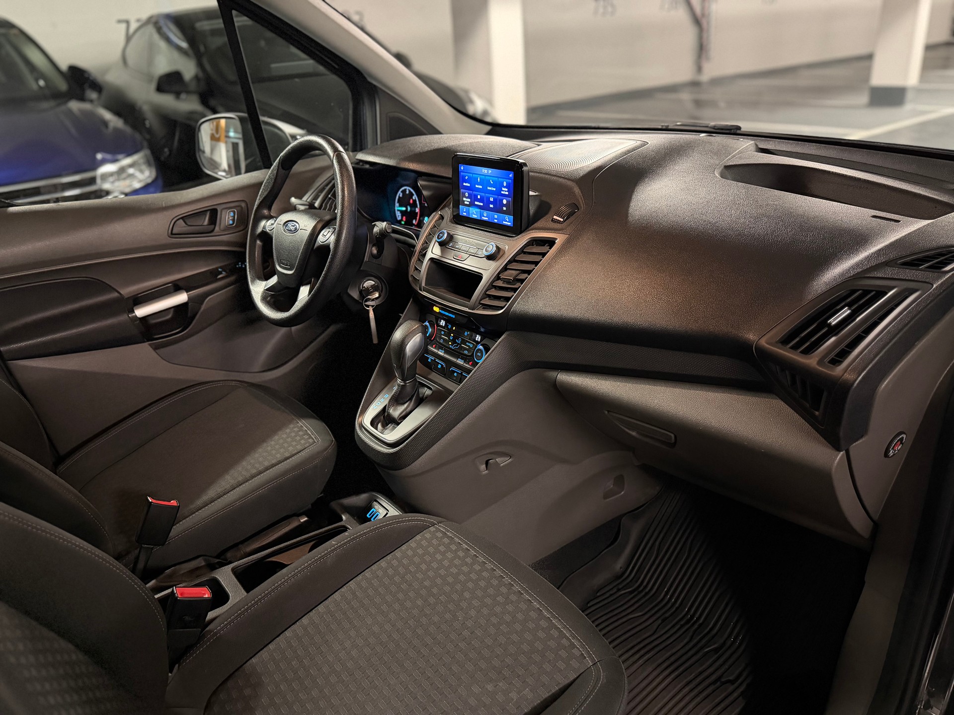 FORD Transit Connect Van T210 1.5 Eco Blue Trend A-image-5