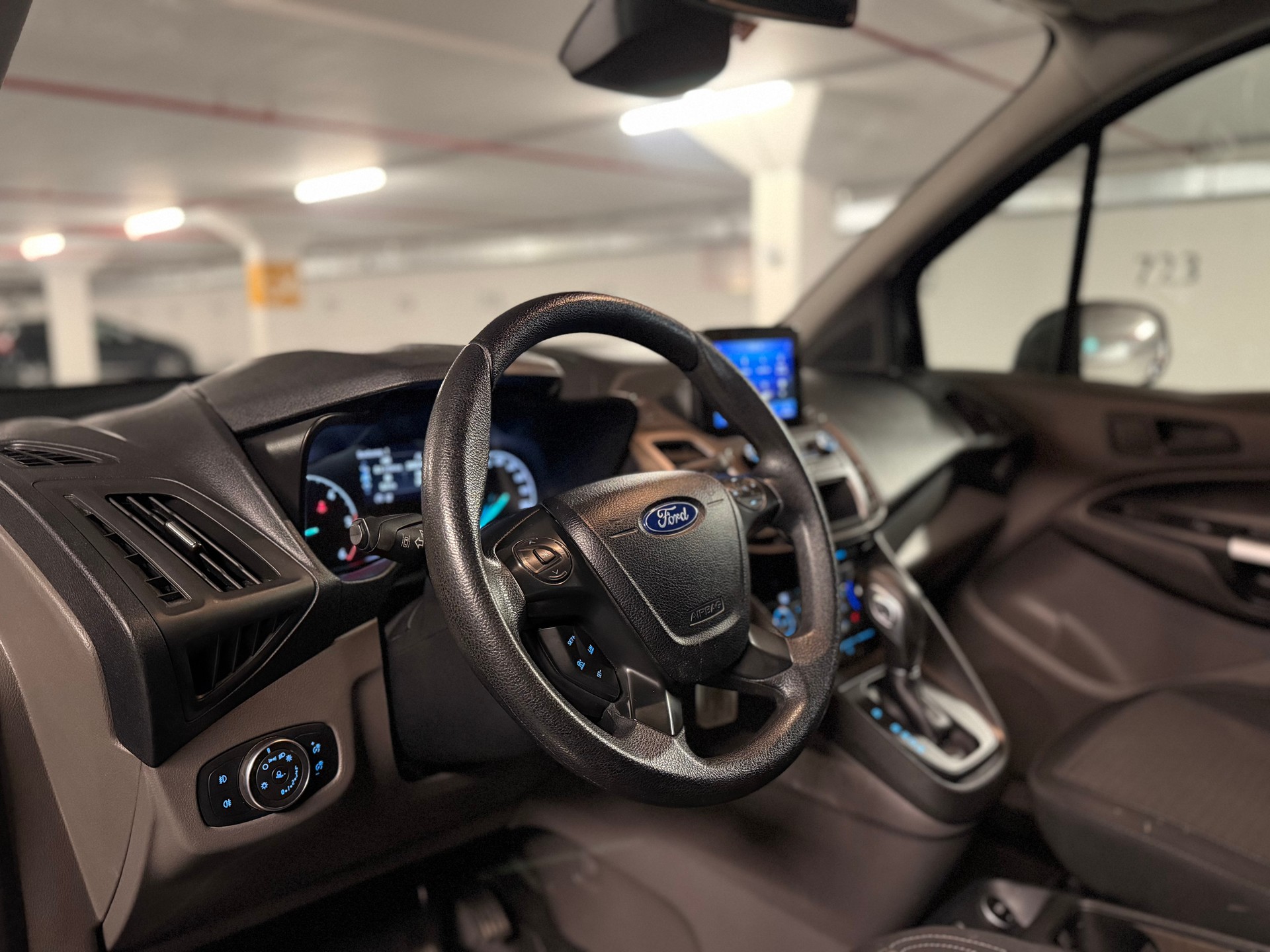 FORD Transit Connect Van T210 1.5 Eco Blue Trend A-image-4