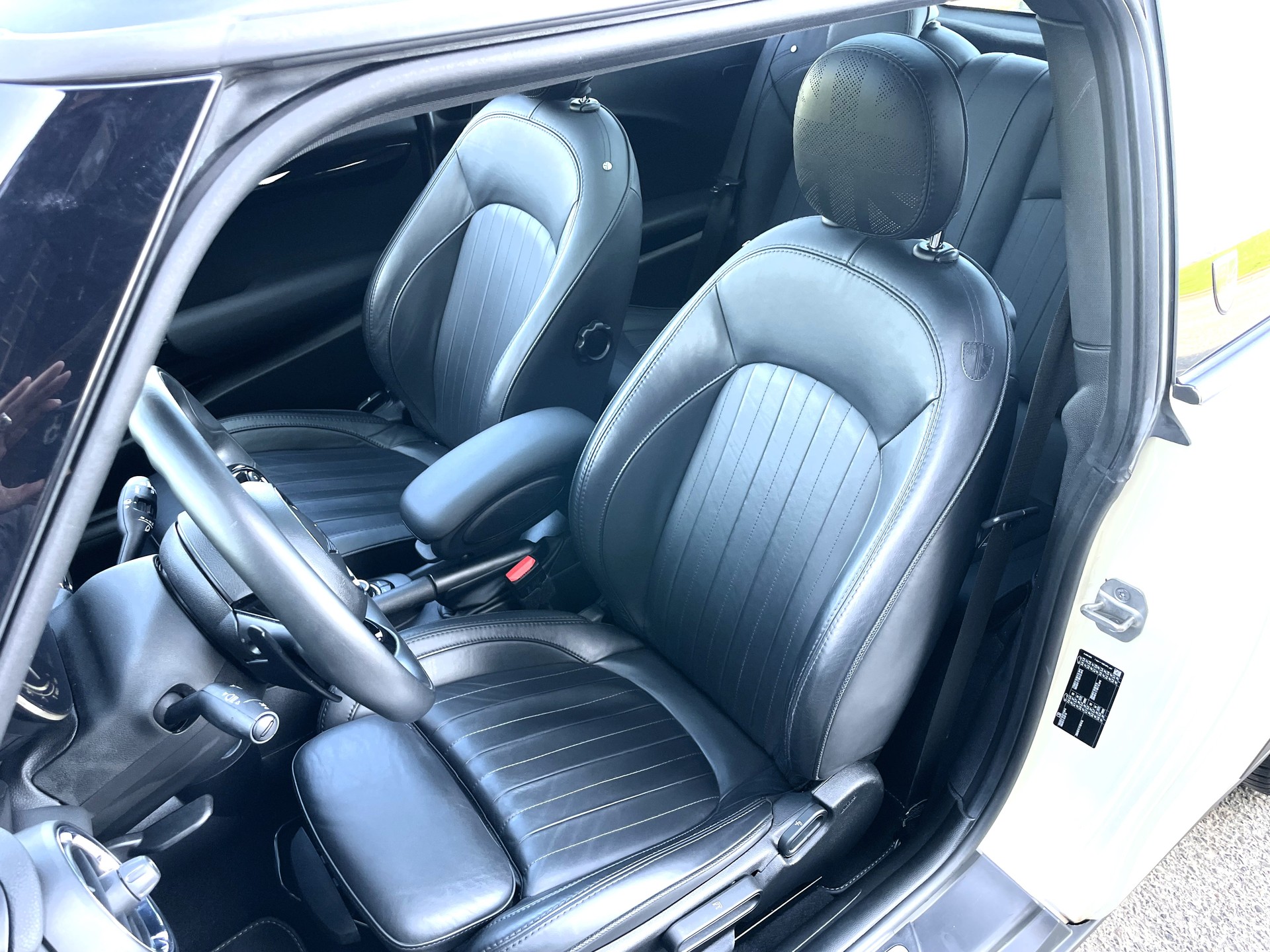 MINI Cooper S Sport DKG-image-8