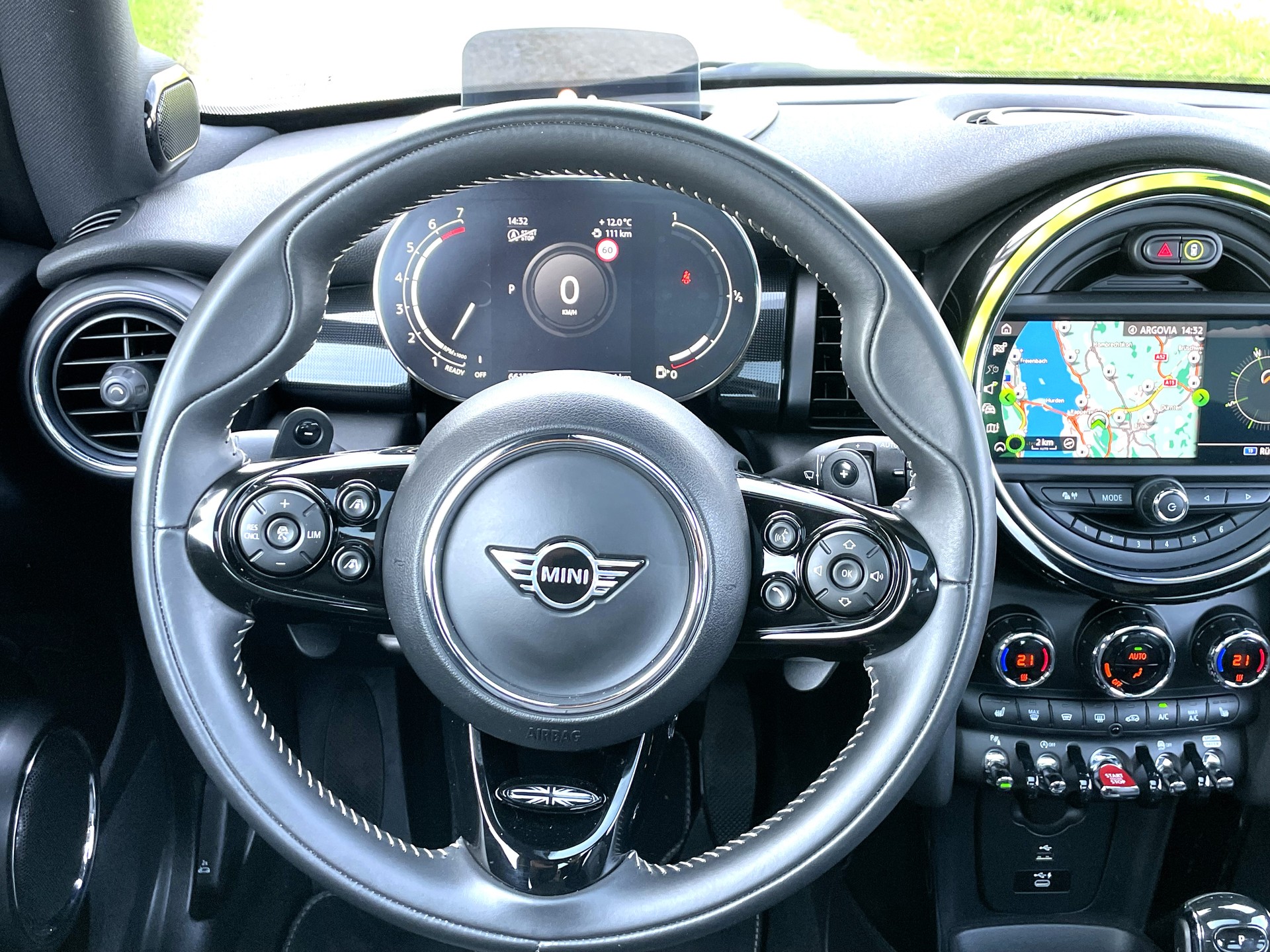 MINI Cooper S Sport DKG-image-3