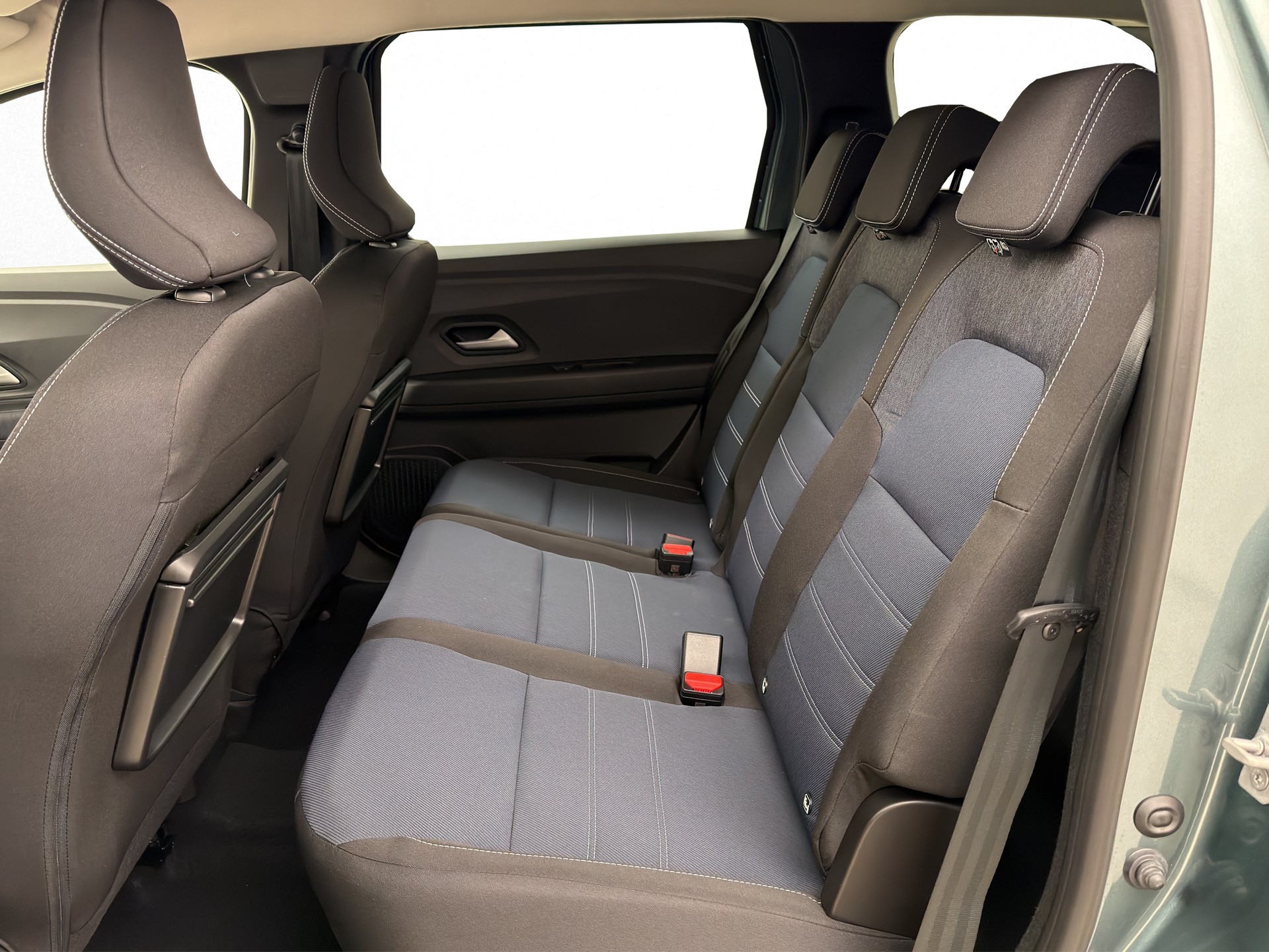 DACIA Jogger 1.8 Hybrid Journey-image-4