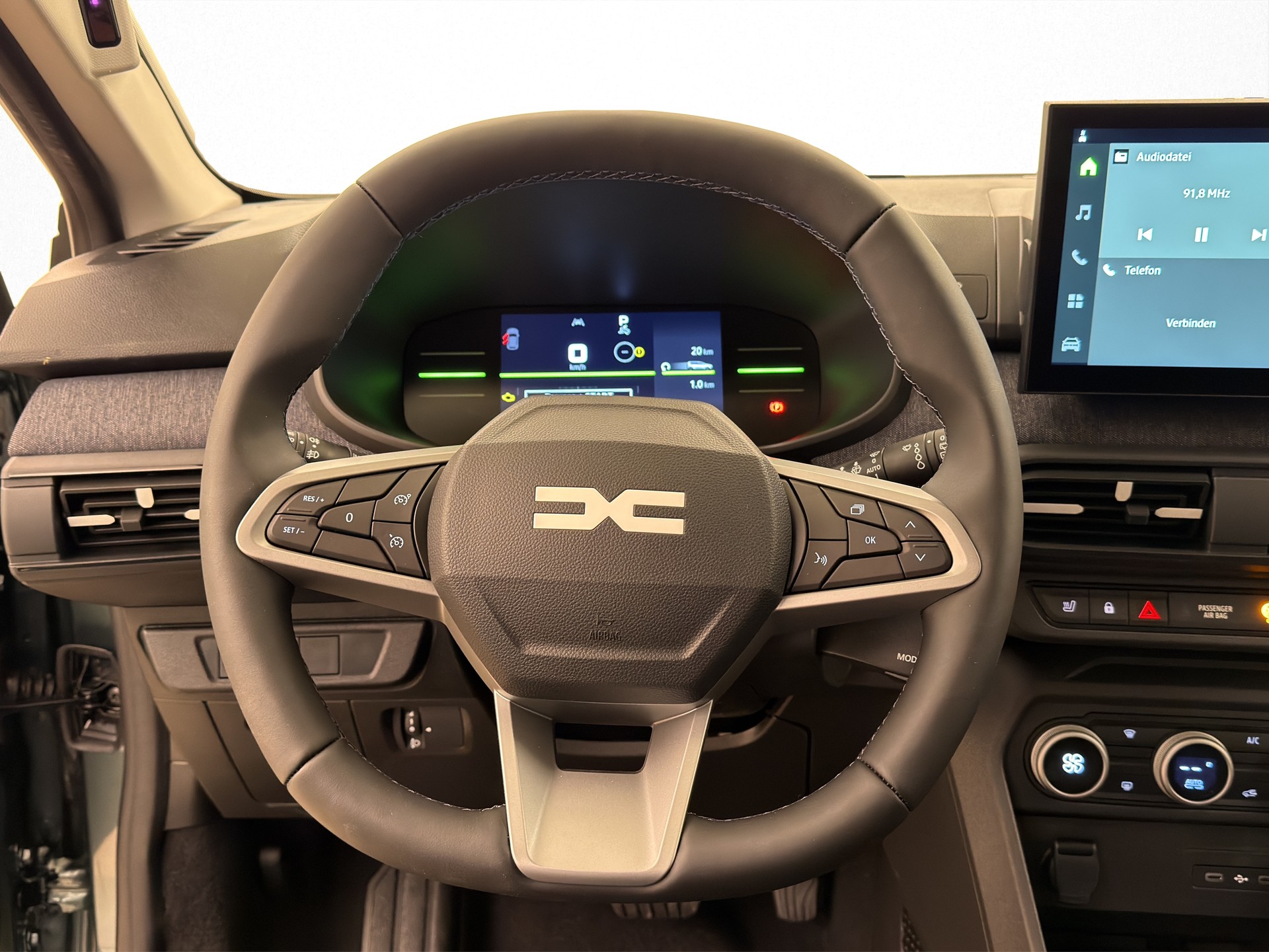 DACIA Jogger 1.8 Hybrid Journey-image-5